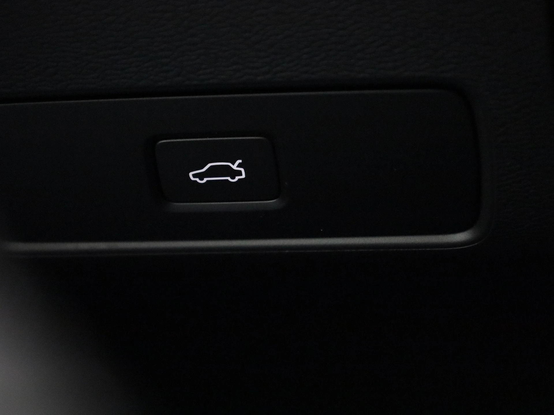 Volvo-XC40-image-25