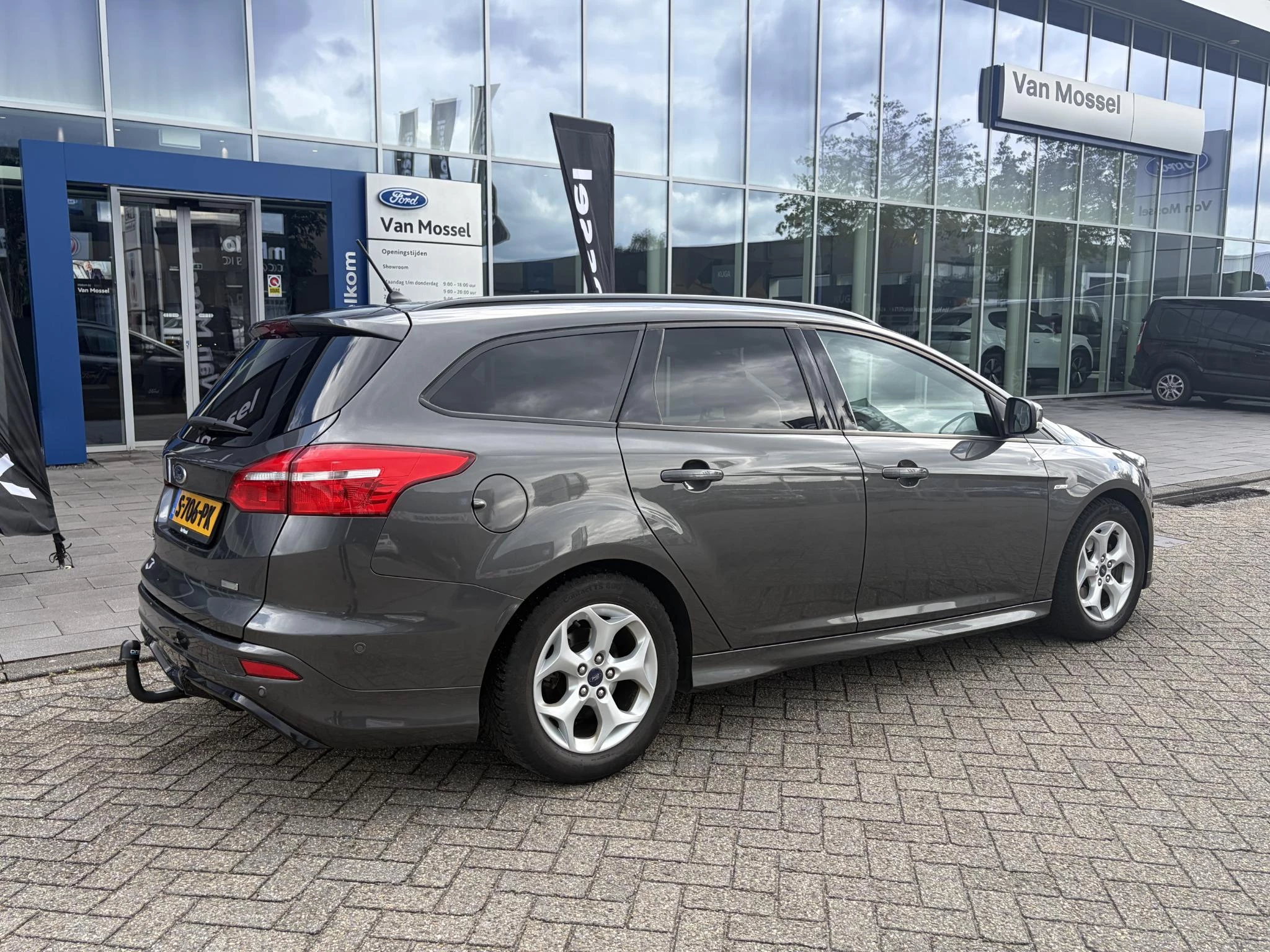 Ford-Focus-image-4