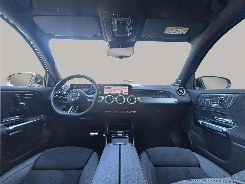 Mercedes-Benz-EQB-image-13