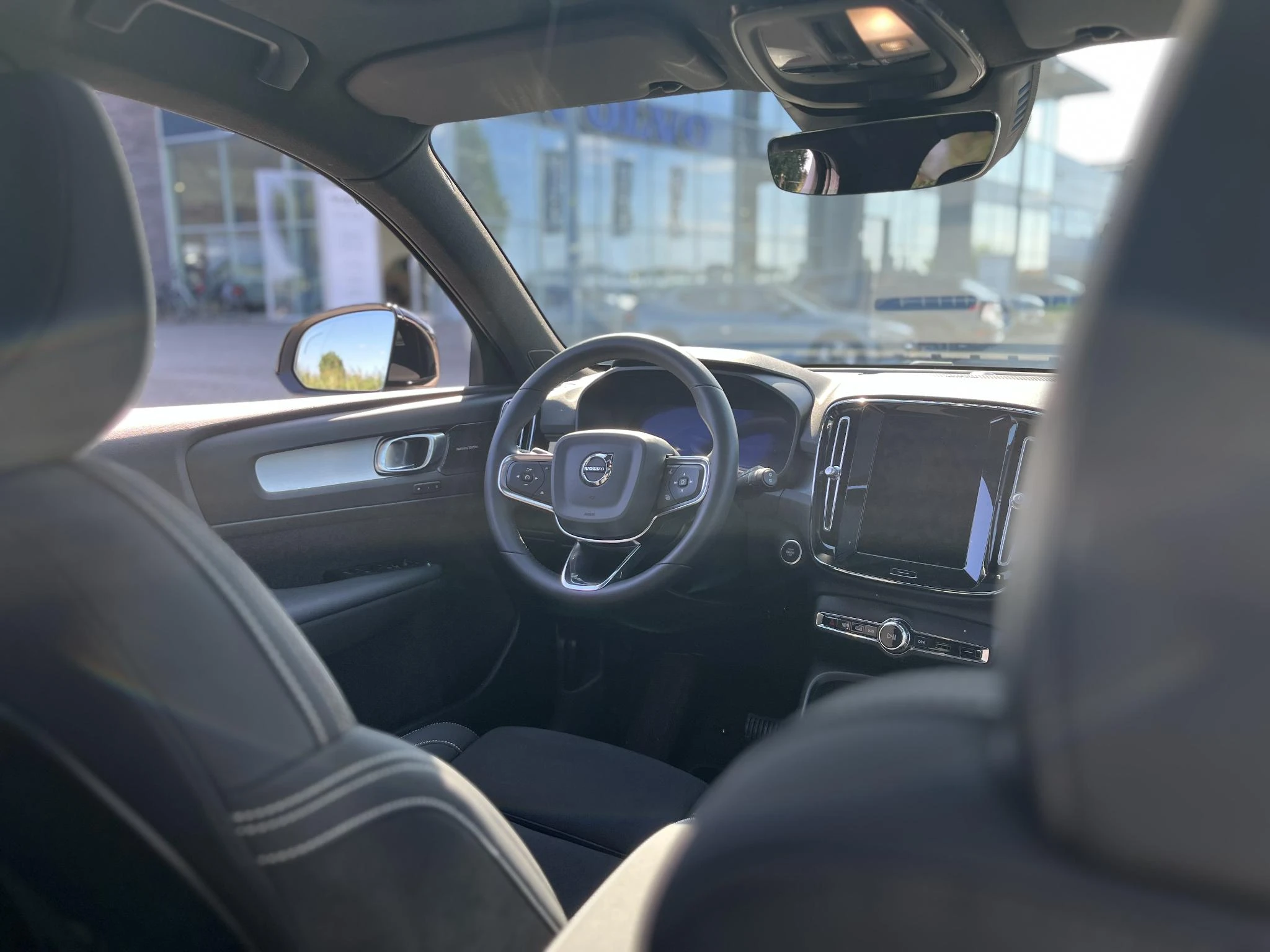 Volvo-XC40-image-12