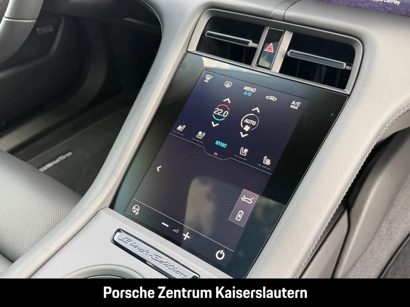 Porsche Taycan Black Edition InnoDrive HA-Lenkung HeadUp black edition