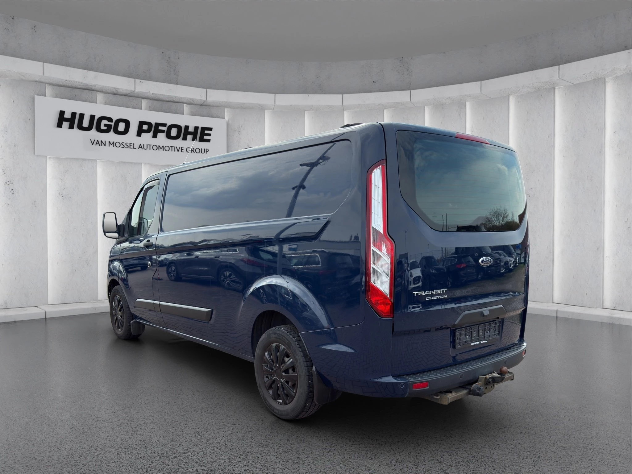 Ford-Transit Custom-image-2