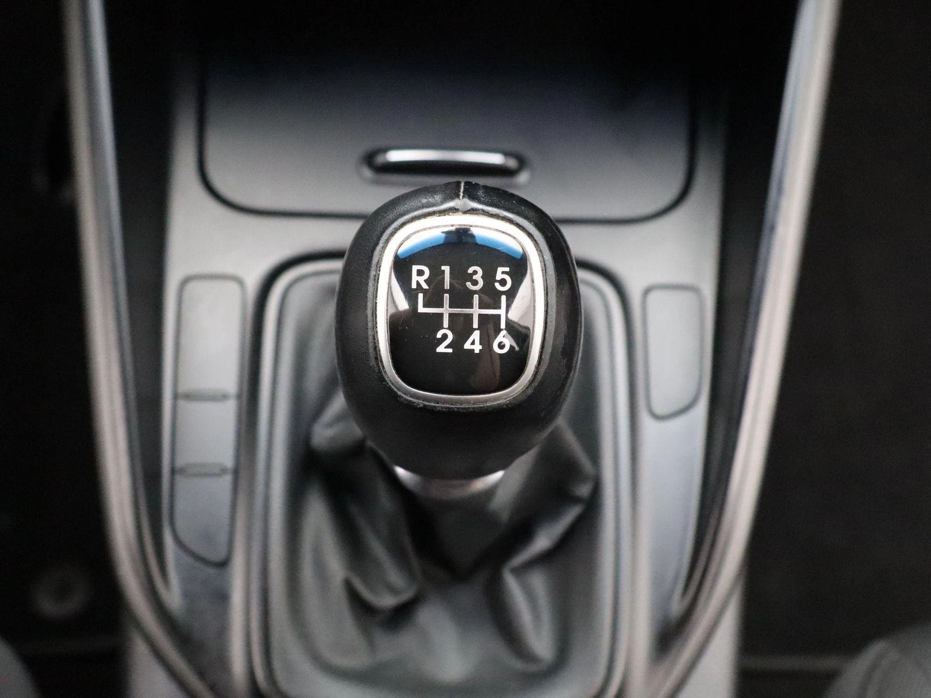 Kia Carens 1.6 GDi First Edition