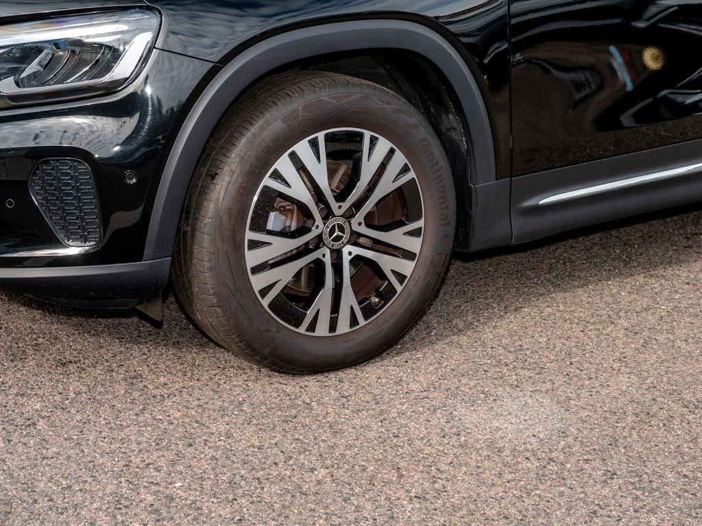 Mercedes-Benz-GLB 200-image-6