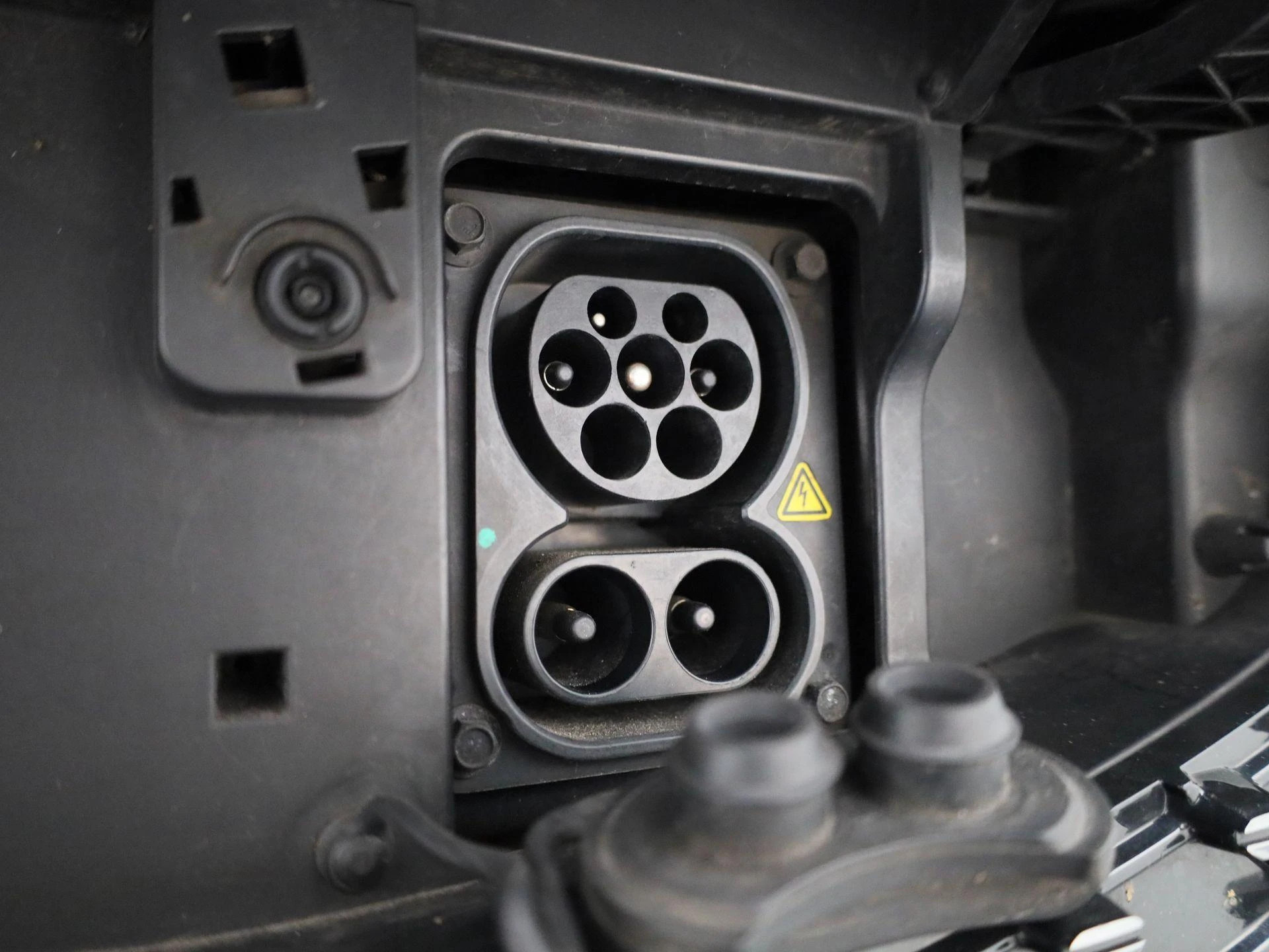MG-ZS EV-image-32
