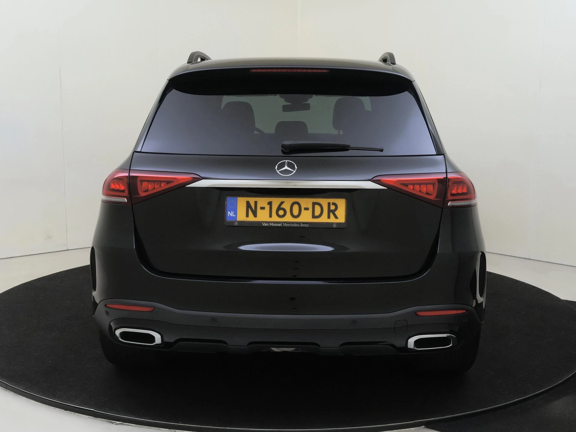 Mercedes-Benz-GLE-image-6