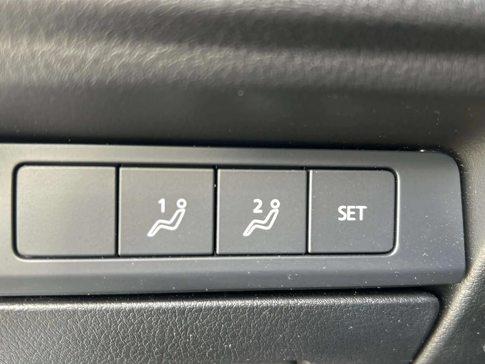 Mazda-MX-30-image-11