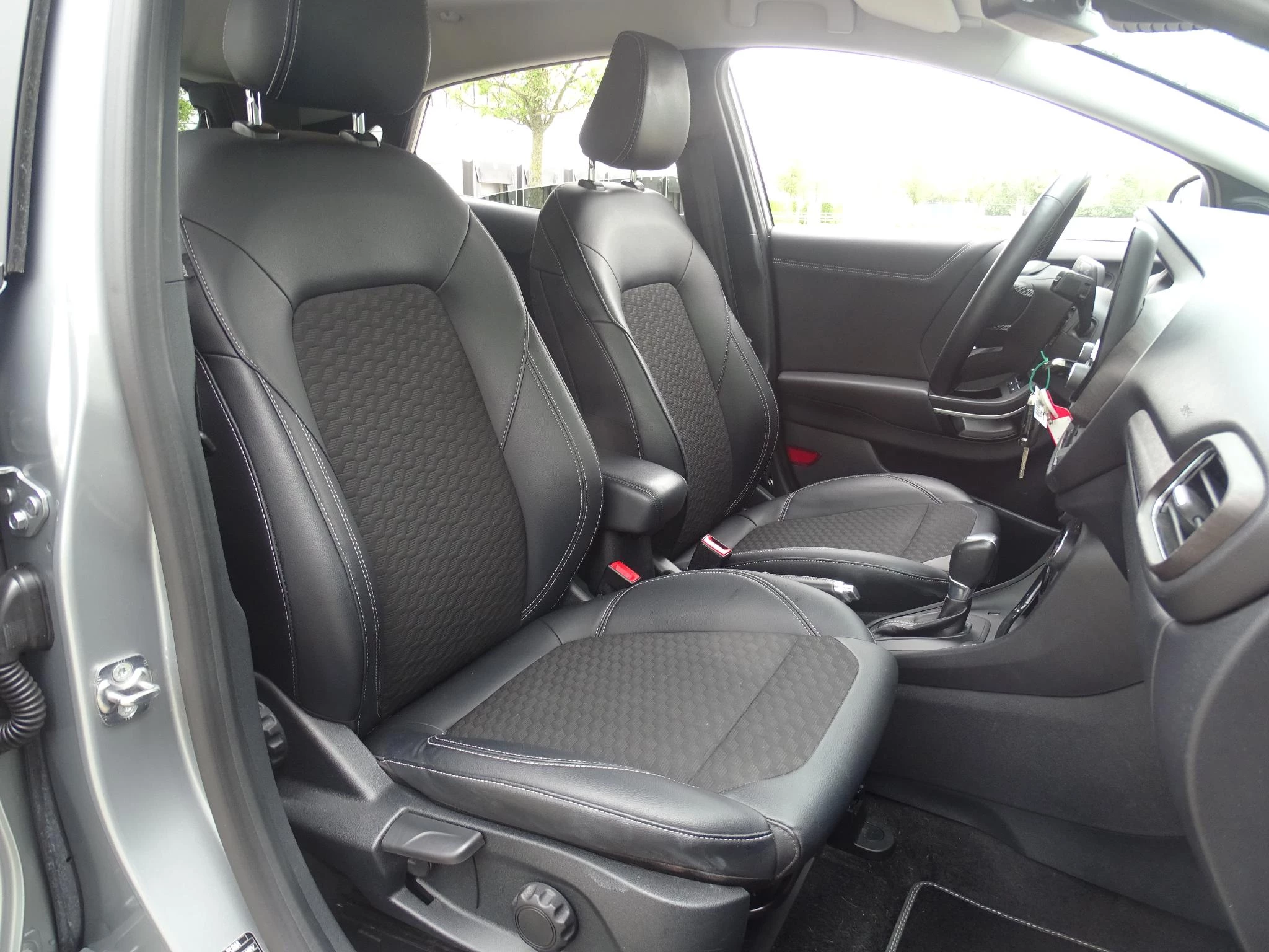 Ford Puma 1.0i Ecoboost MHEV 92kW Aut. Titanium