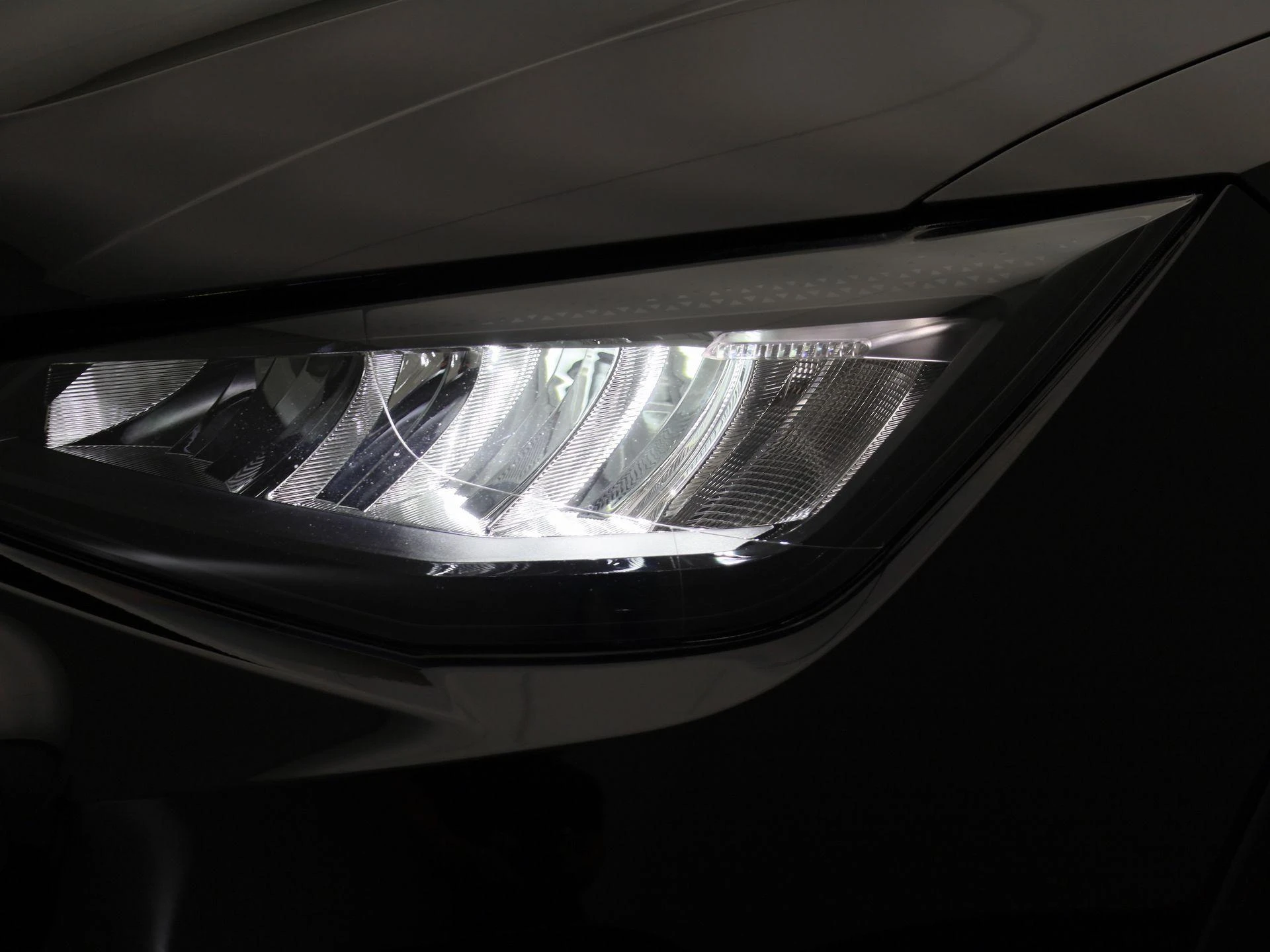 SEAT-Arona-image-13