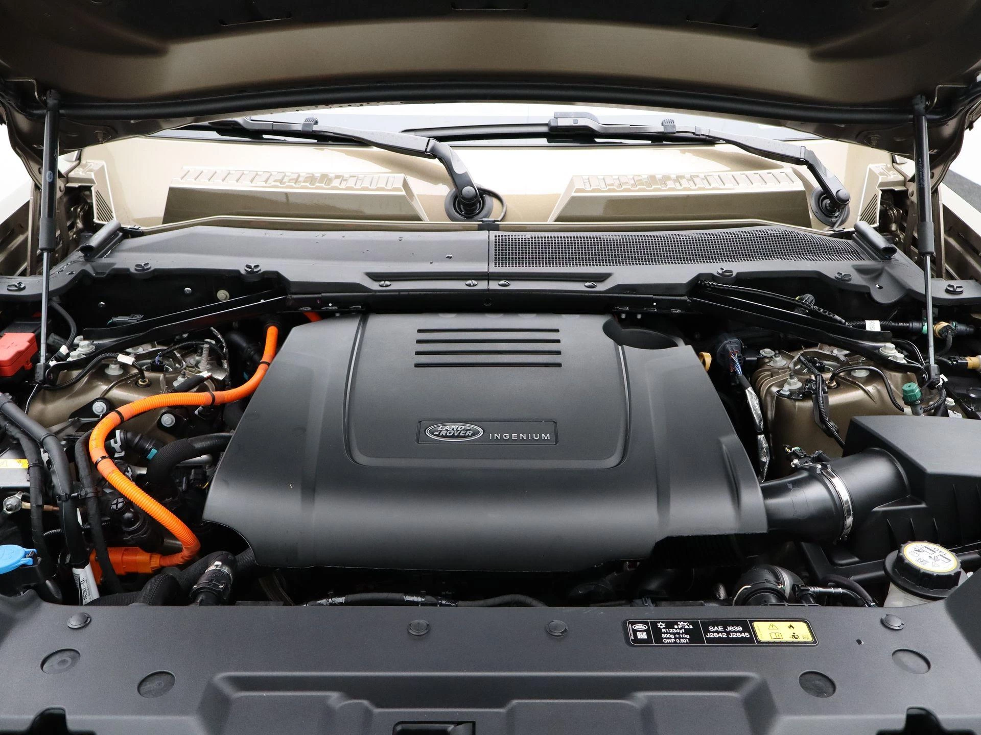 Land Rover Defender 110 2.0 P300e 110 X-Dynamic HSE