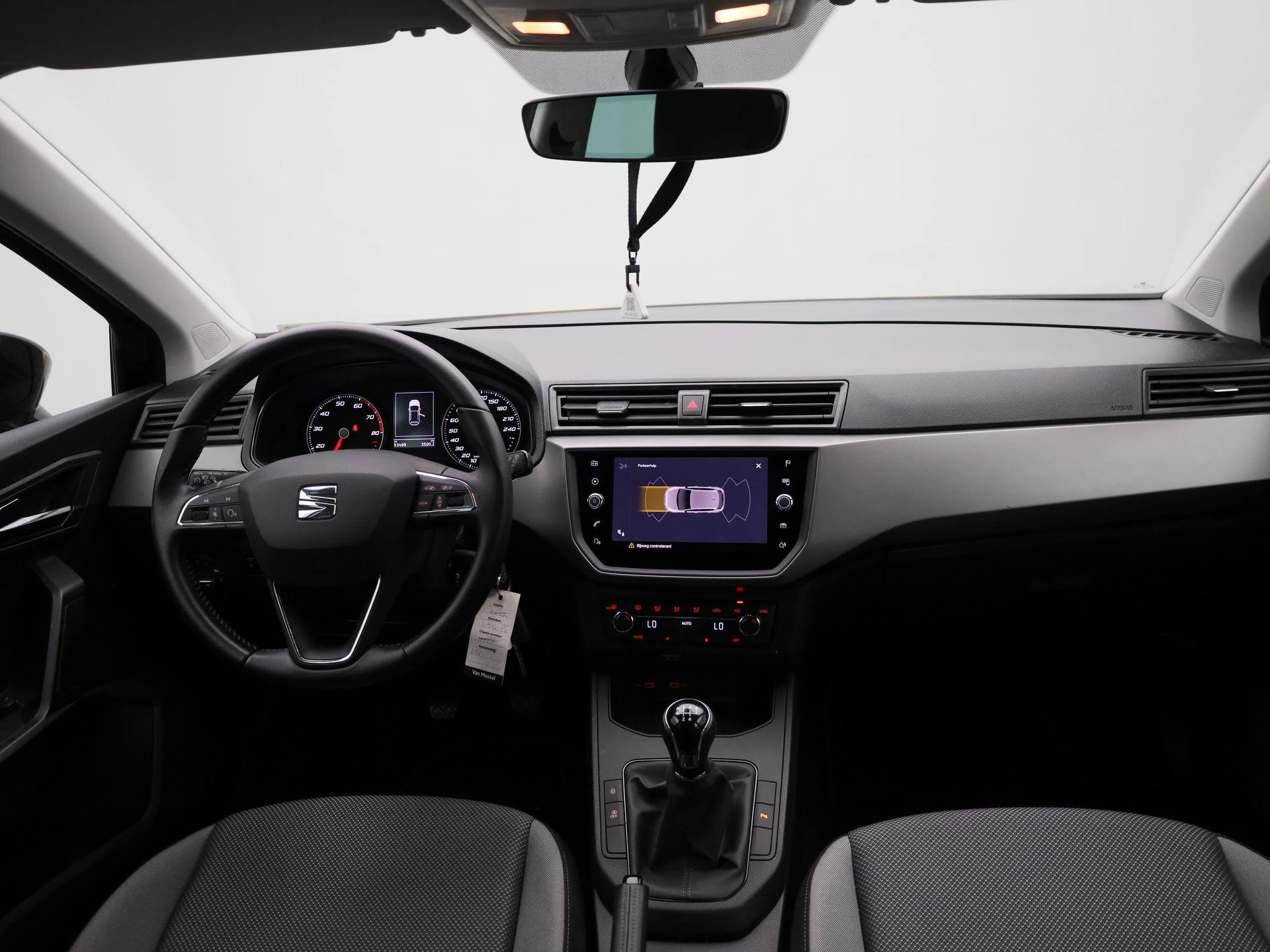 SEAT-Ibiza-image-32