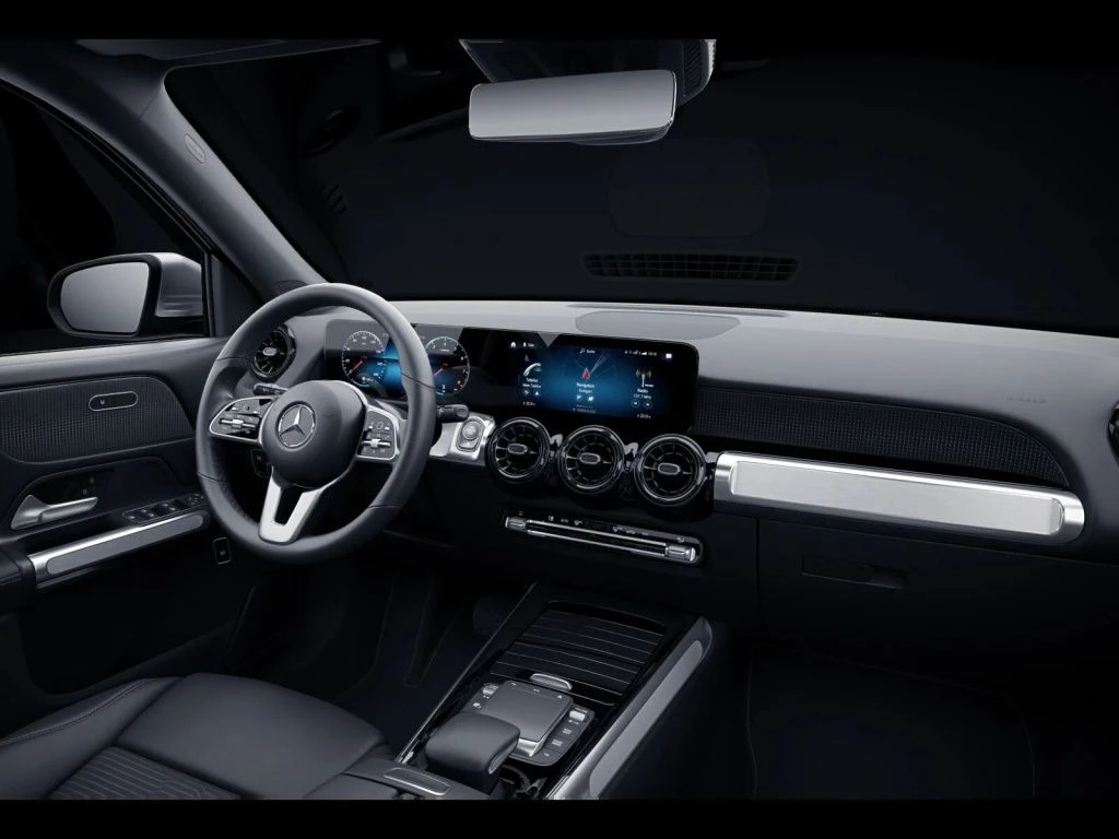 Mercedes-Benz-GLB 200-image-12