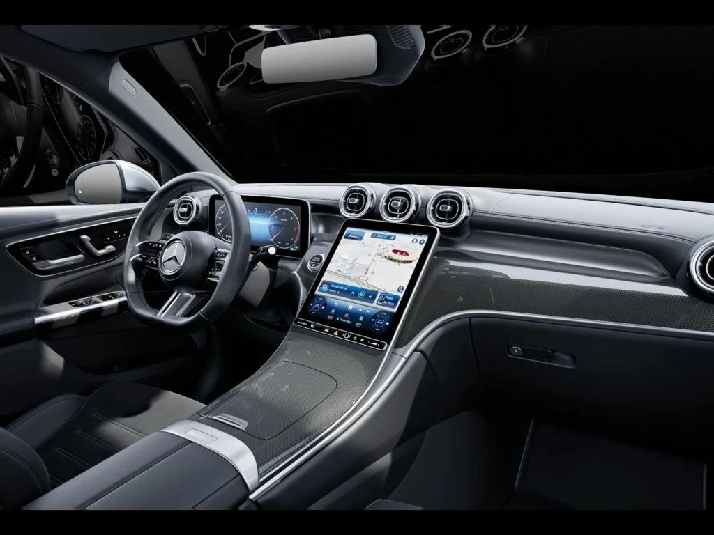 Mercedes-Benz-GLC 300 d-image-12