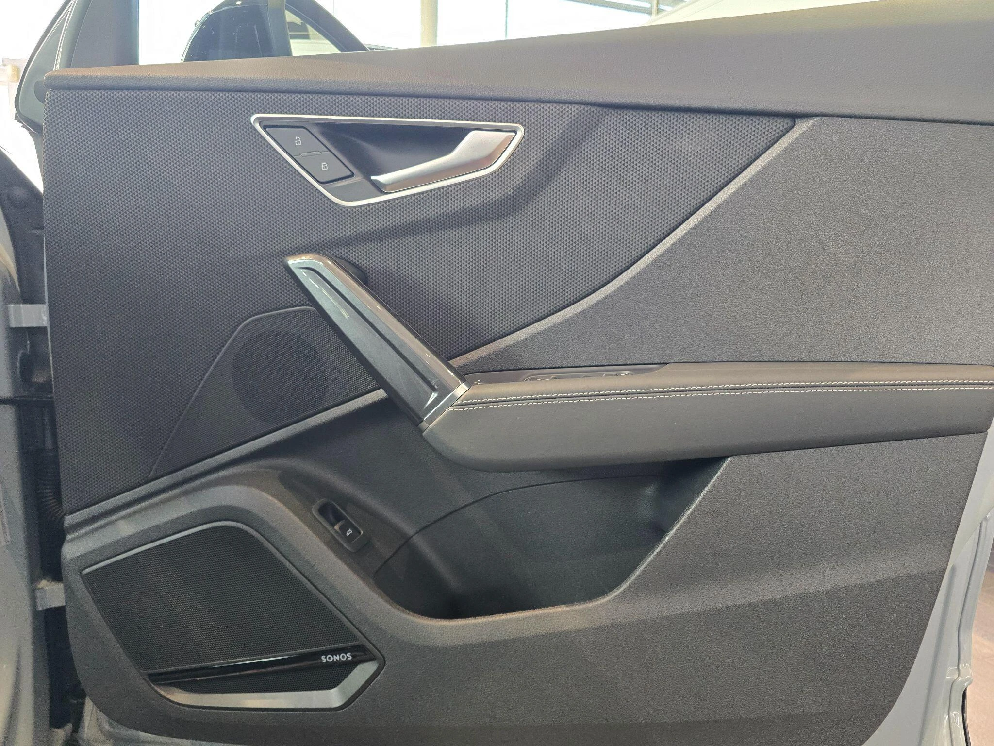 Audi-SQ2-image-26