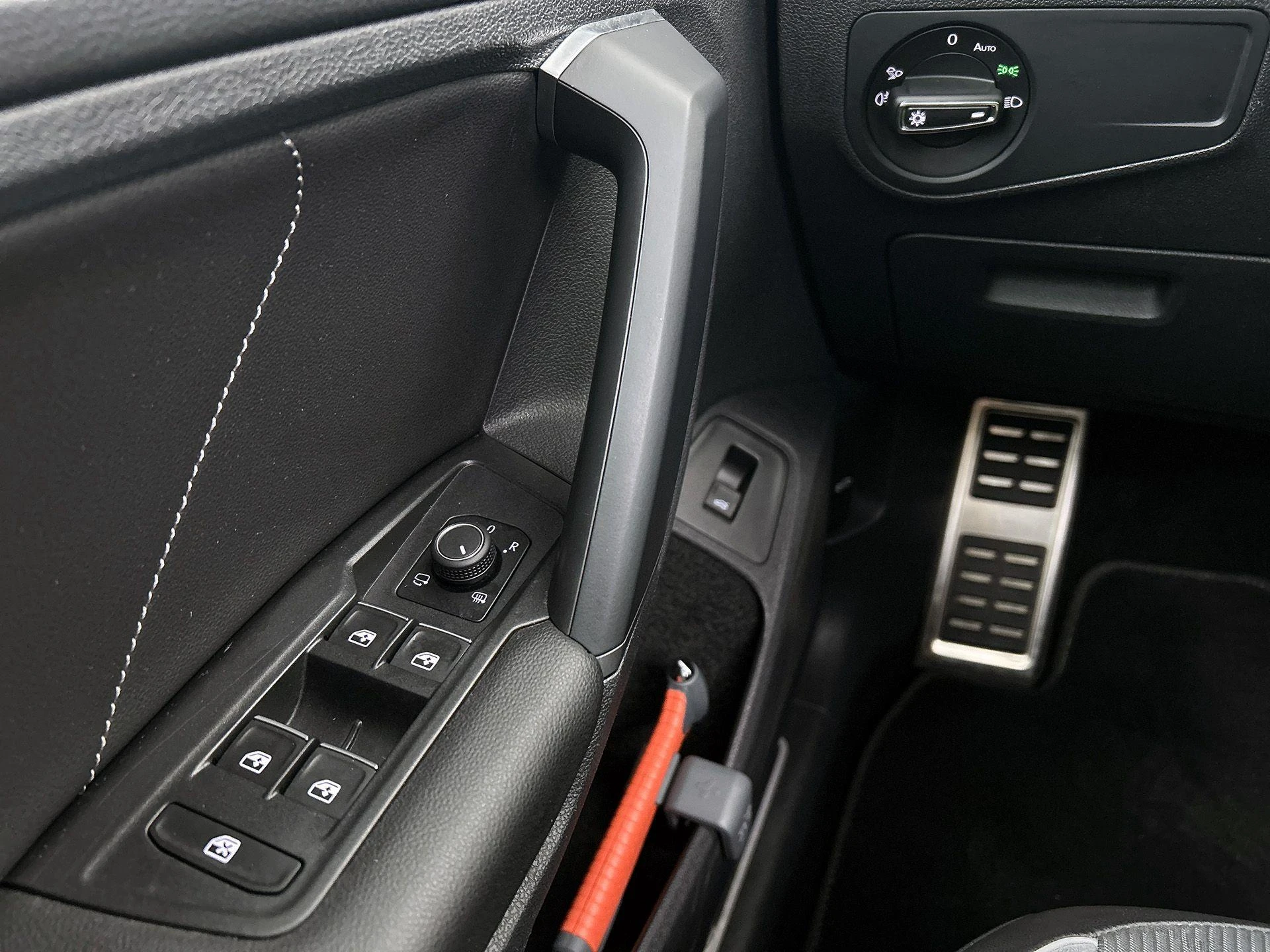 Volkswagen-Tiguan-image-38