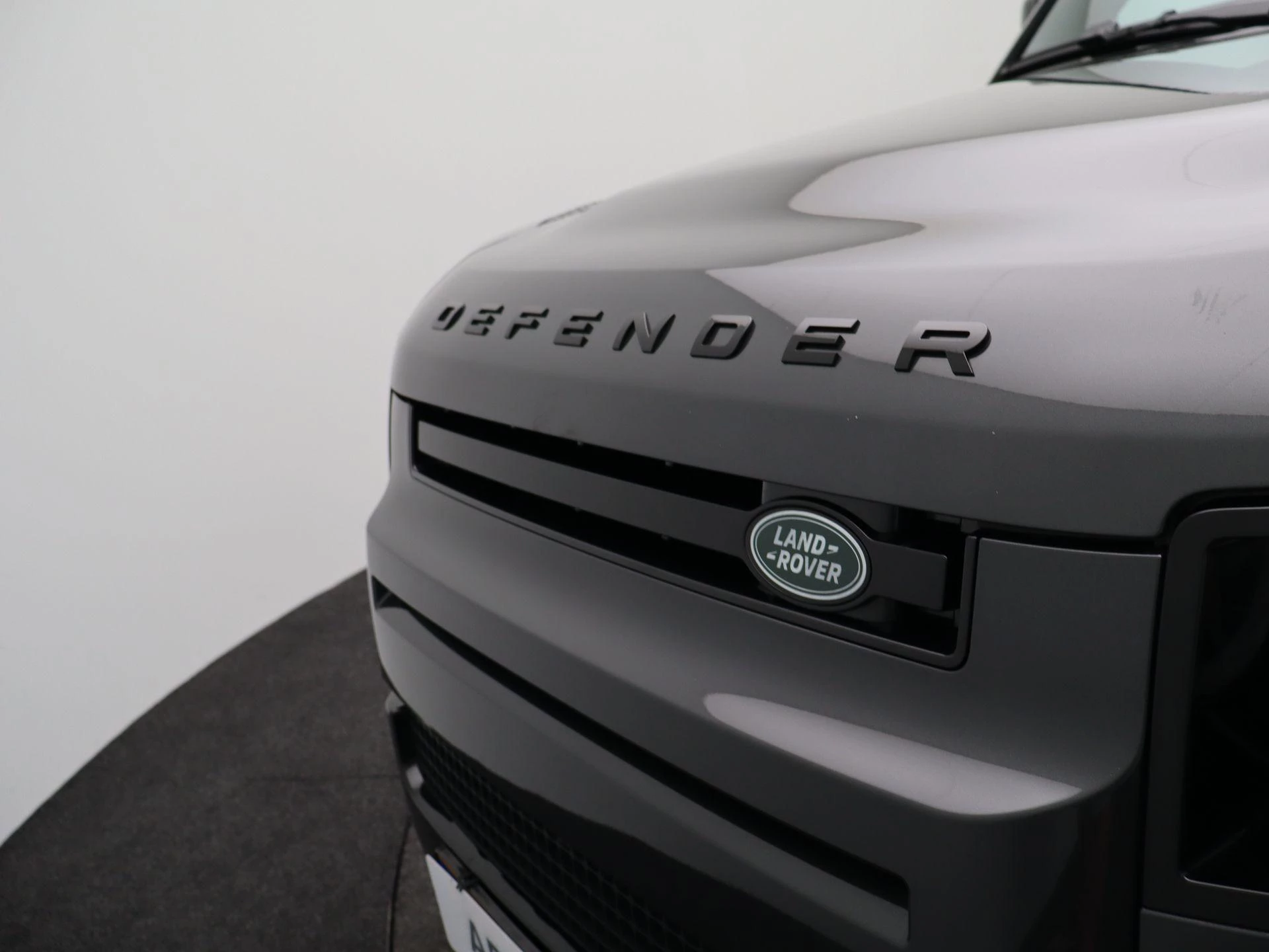 Land Rover Defender 110 2.0 P300e 110 X-Dynamic HSE