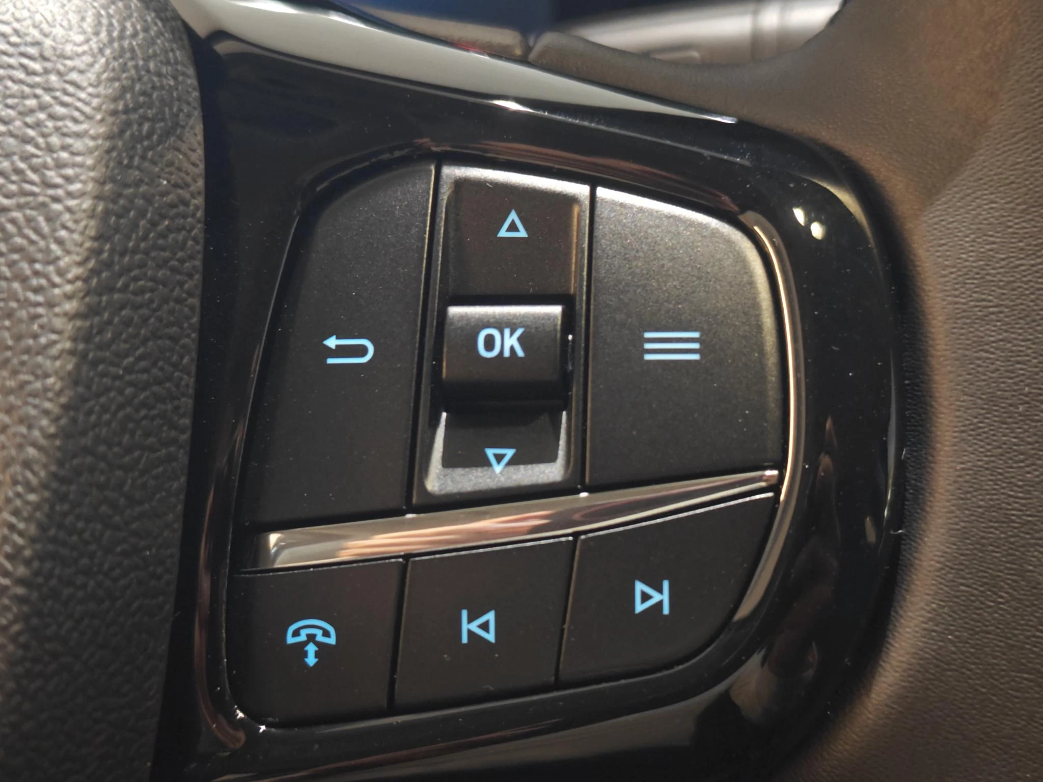 Ford-Tourneo Custom-image-15
