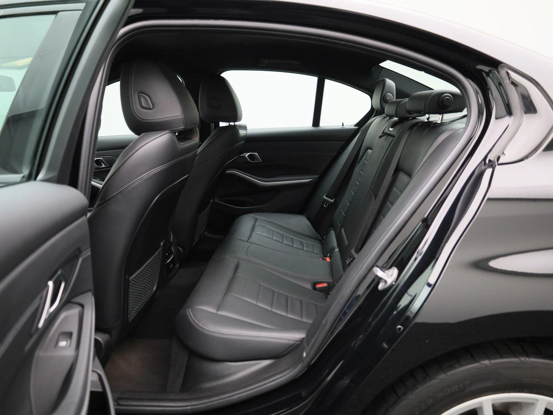 BMW-3 Serie-image-9