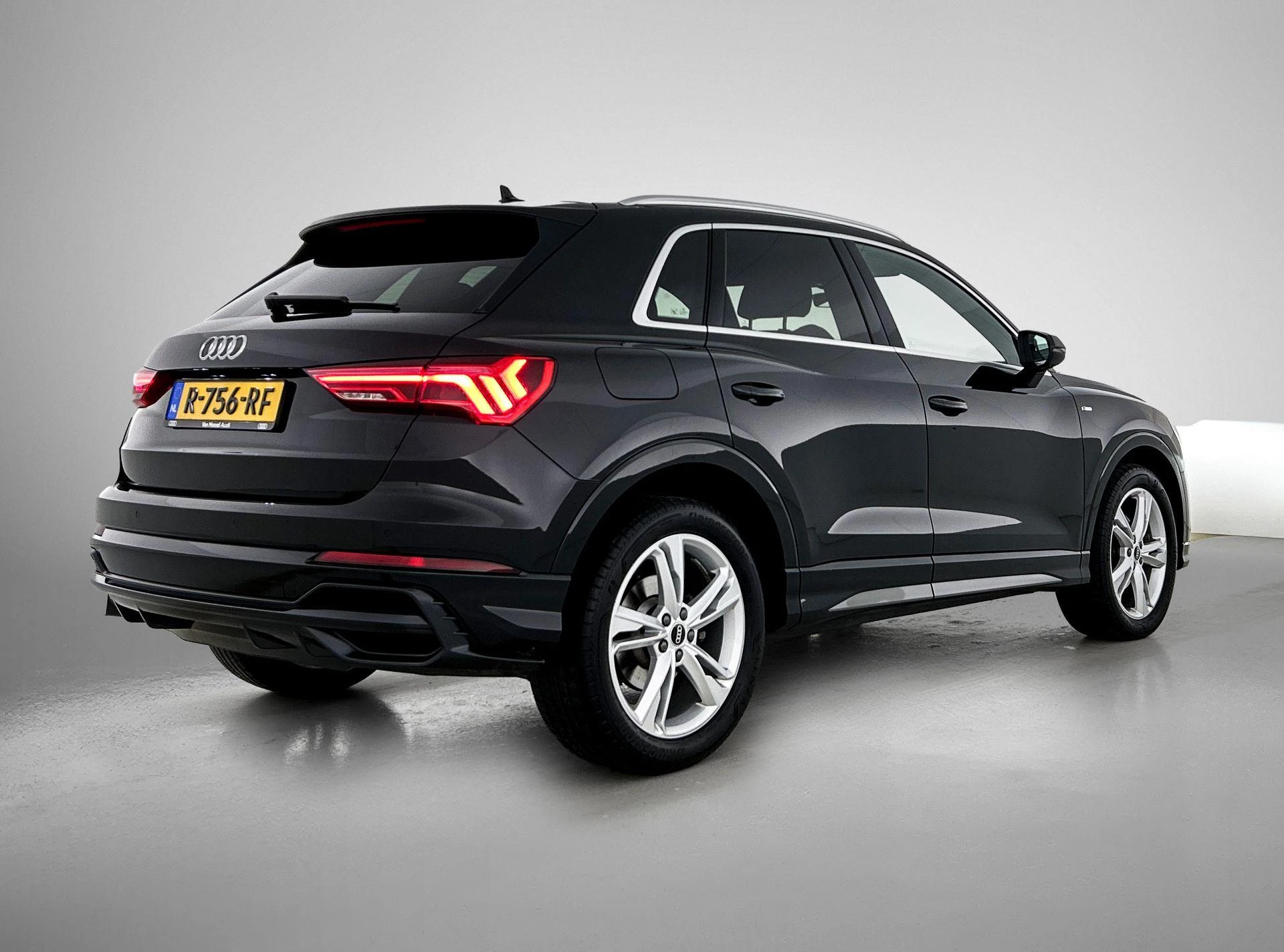Audi-Q3-image-4
