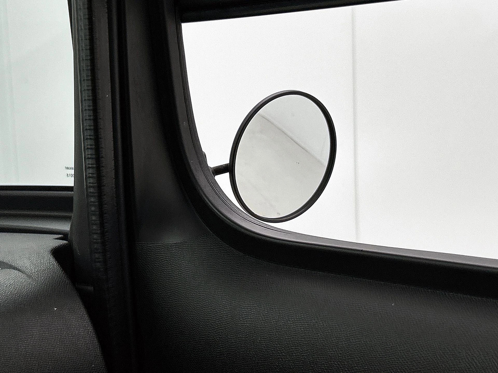 Opel-Rocks-e-image-11
