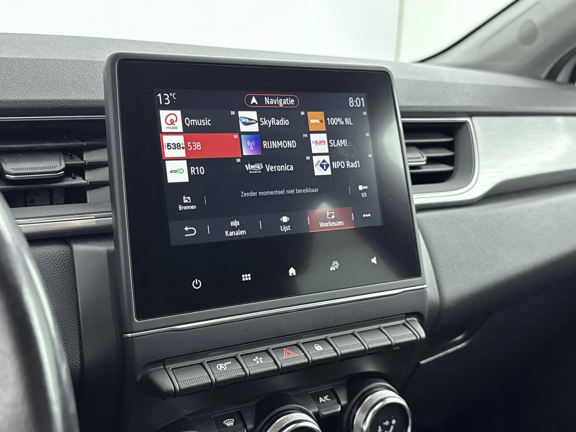 Renault-Captur-image-9