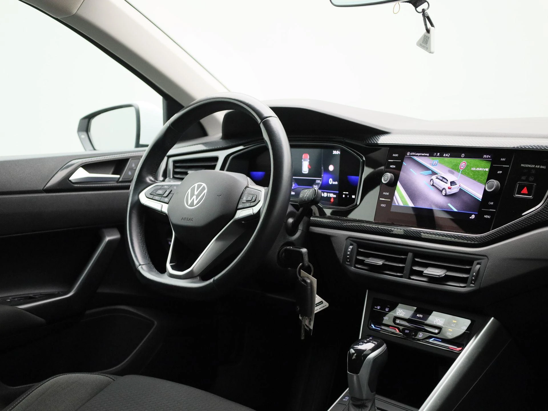 Volkswagen-Polo-image-34
