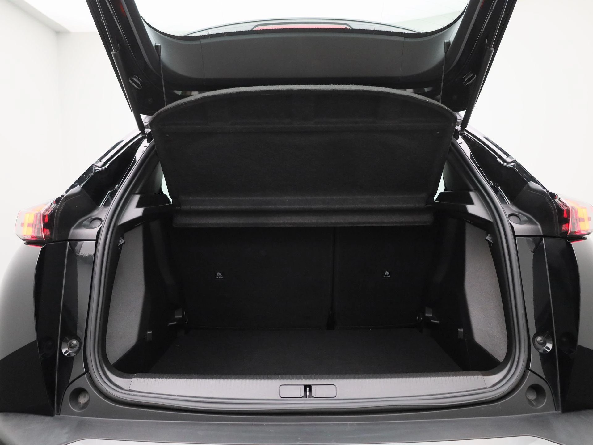 Peugeot-2008-image-13