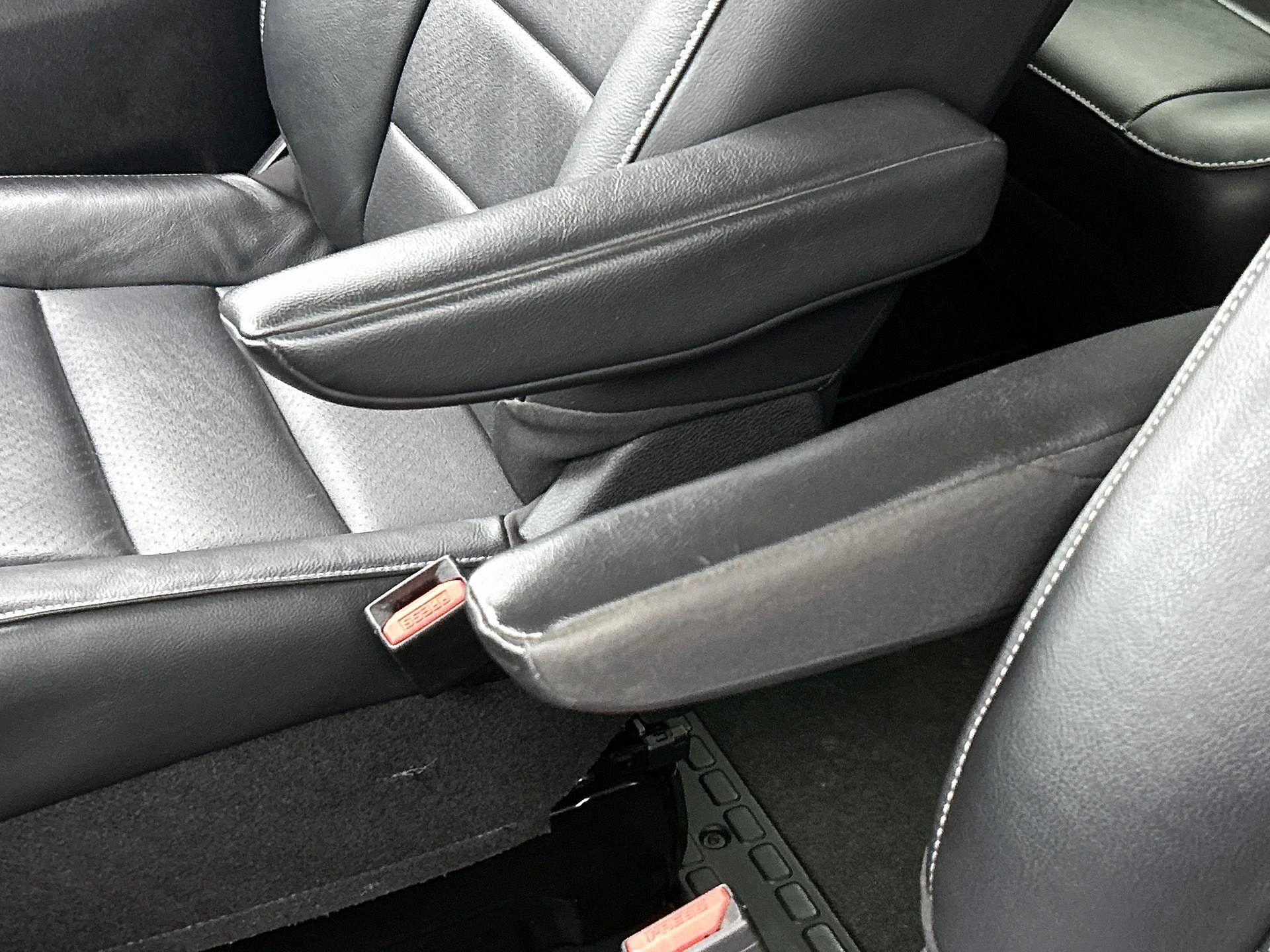 Opel-Vivaro-image-9