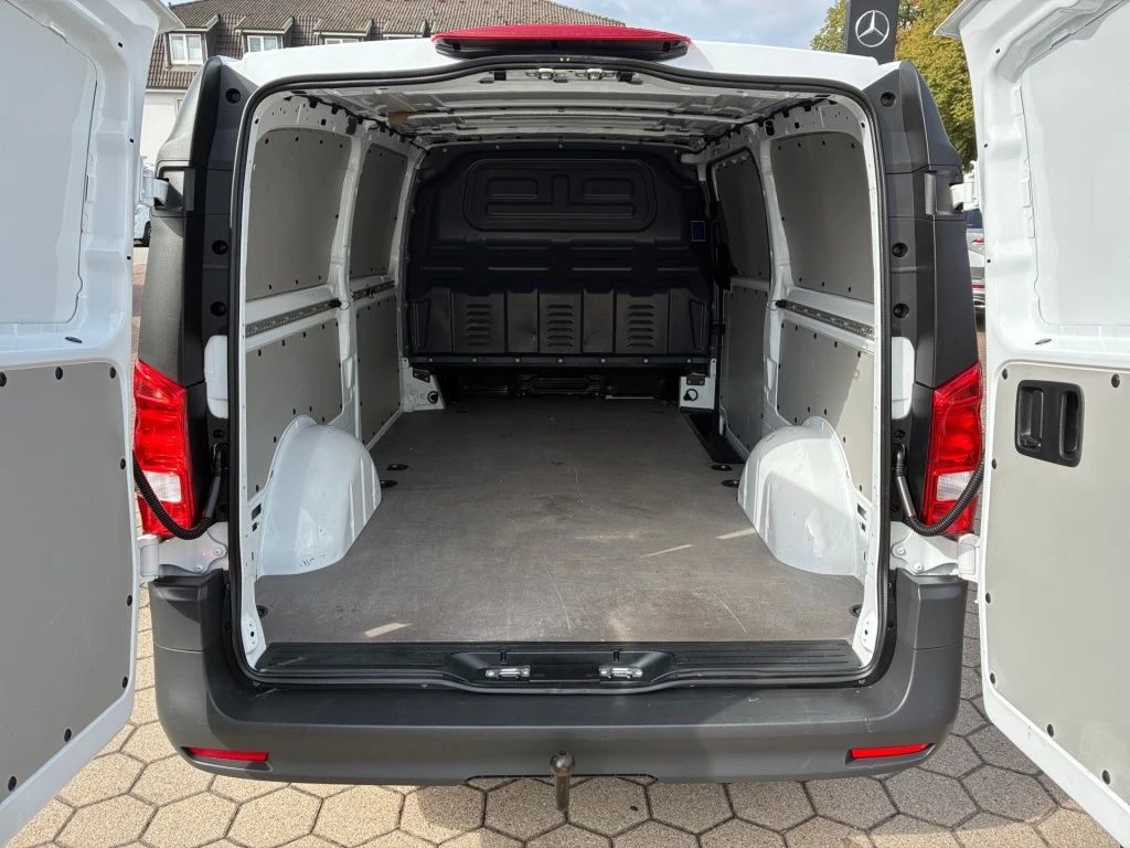 Mercedes-Benz-Vito 116-image-13