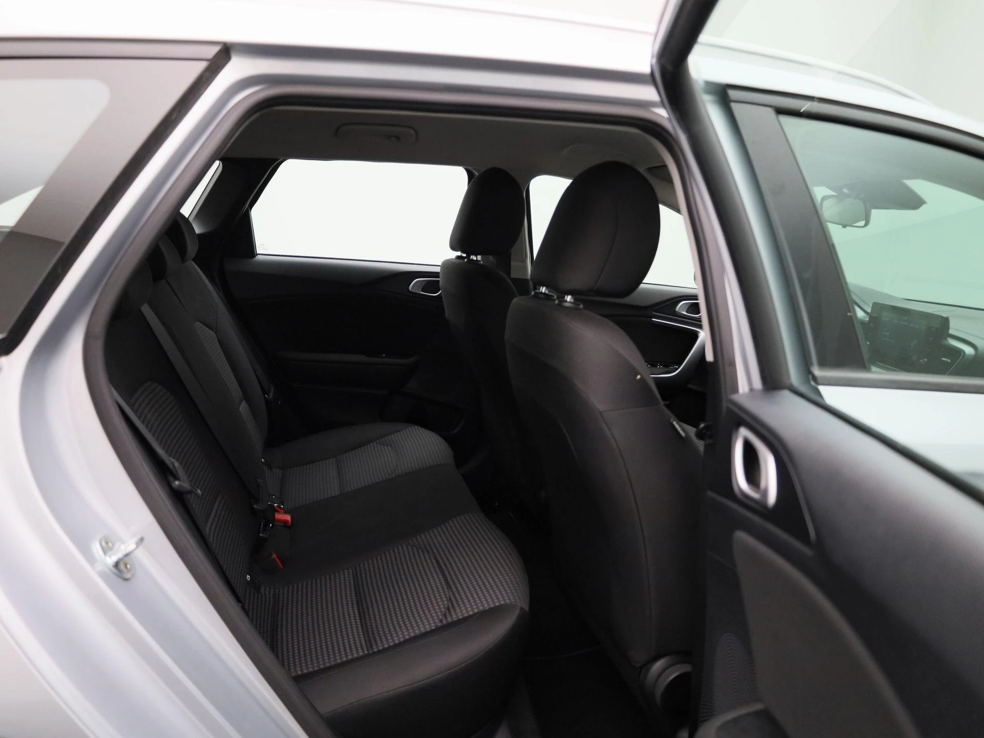 Kia-Ceed Sportswagon-image-31