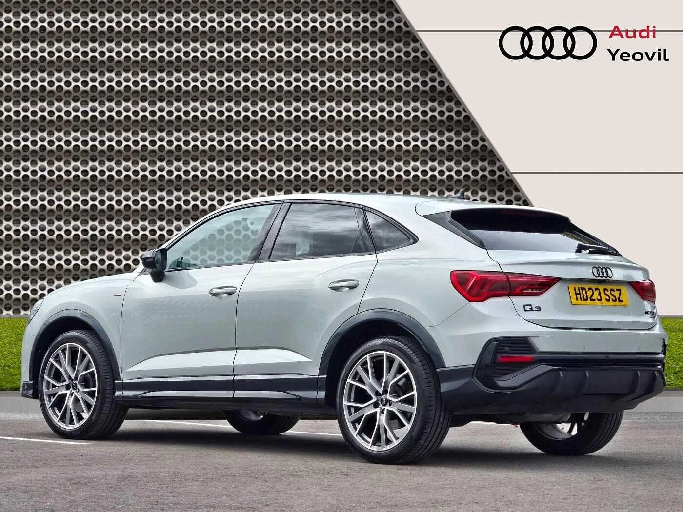Audi-Q3-image-30