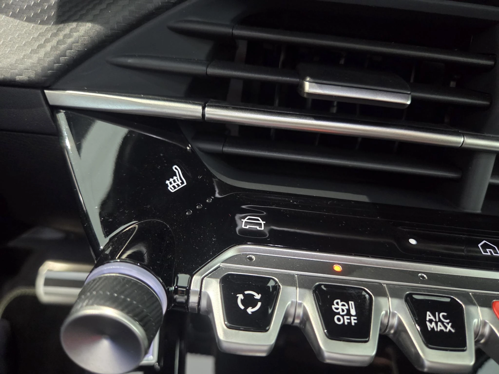 Peugeot-2008-image-18