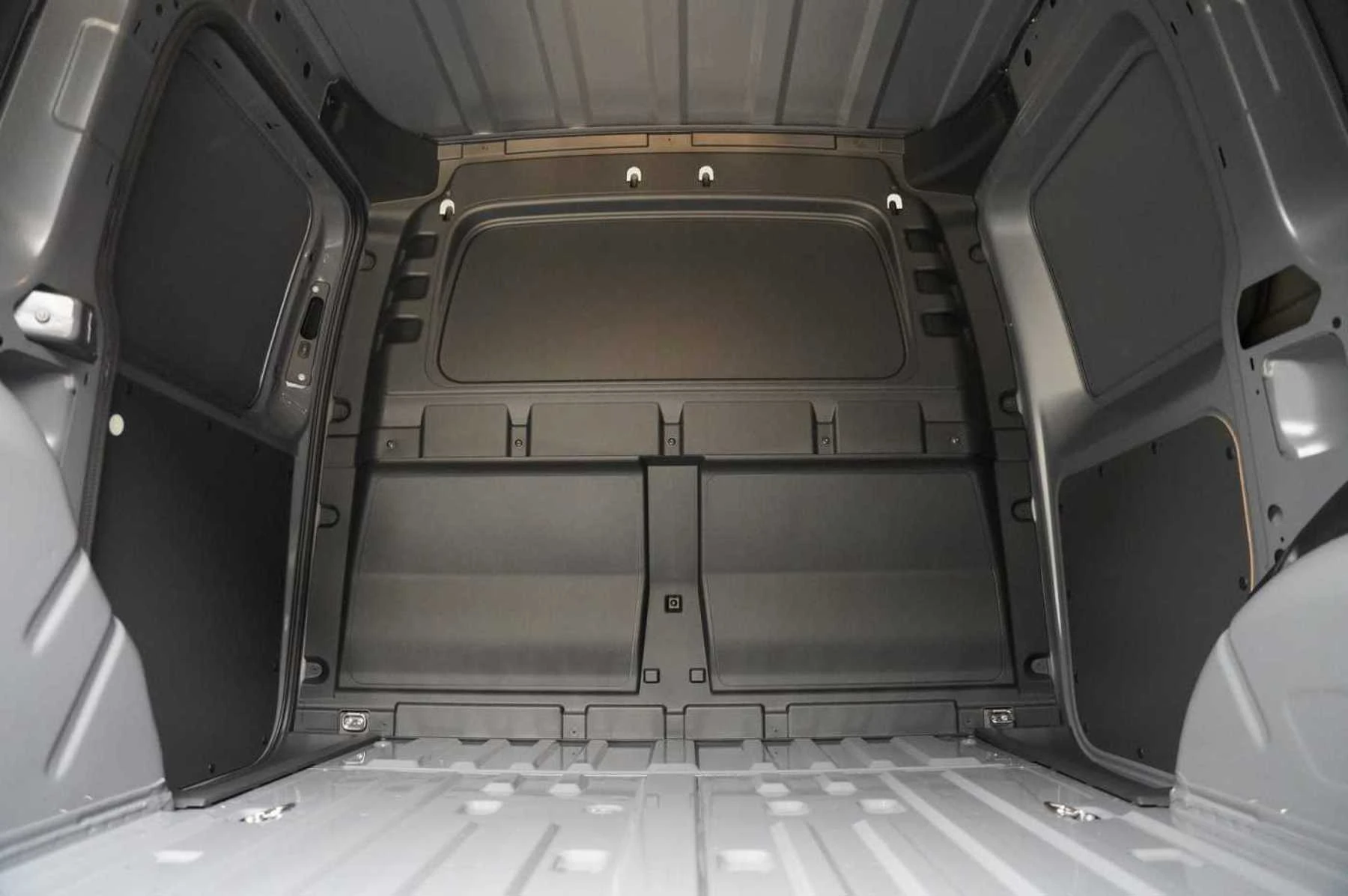 Volkswagen-Caddy-image-11