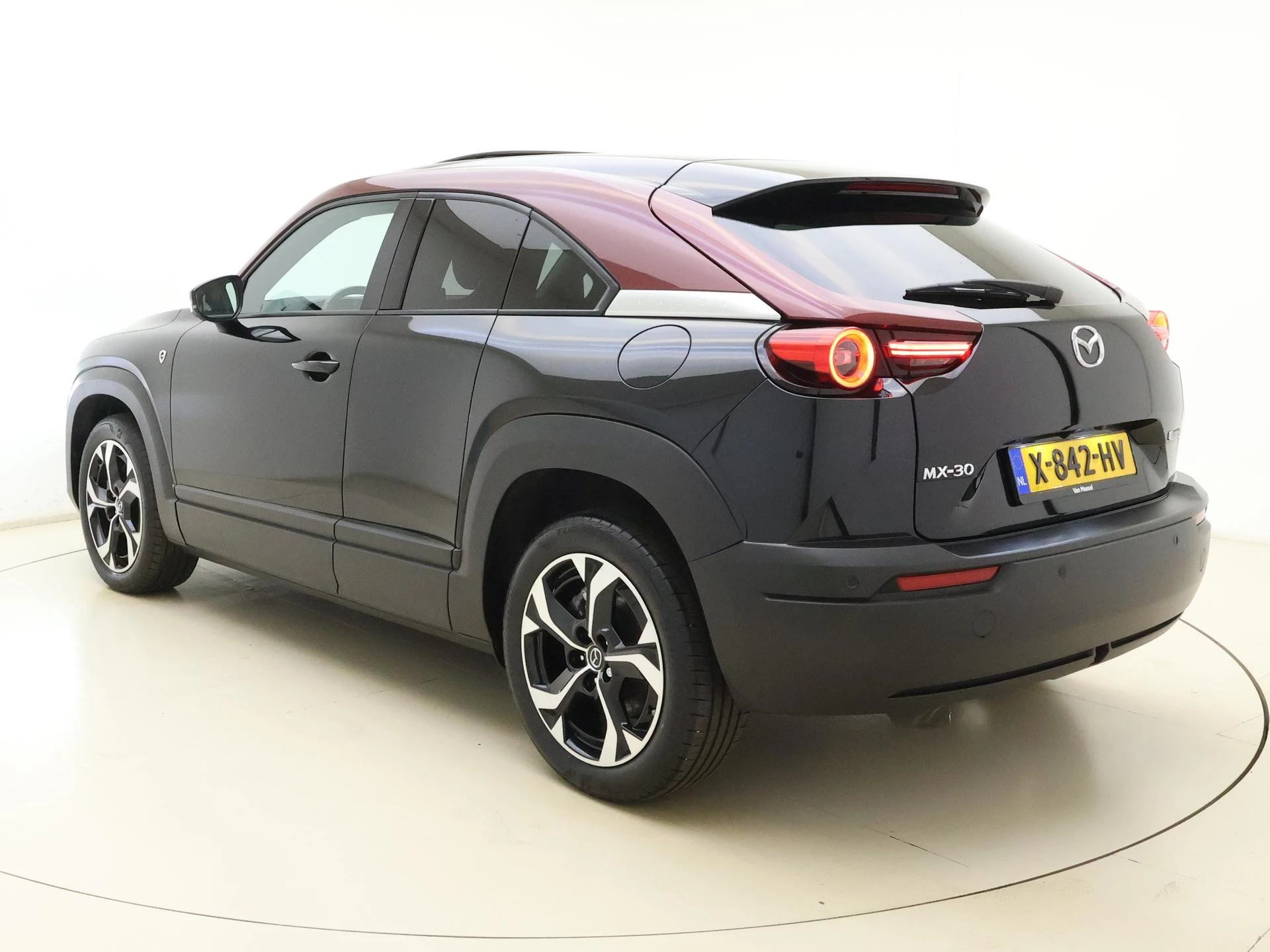 Mazda-MX-30-image-6