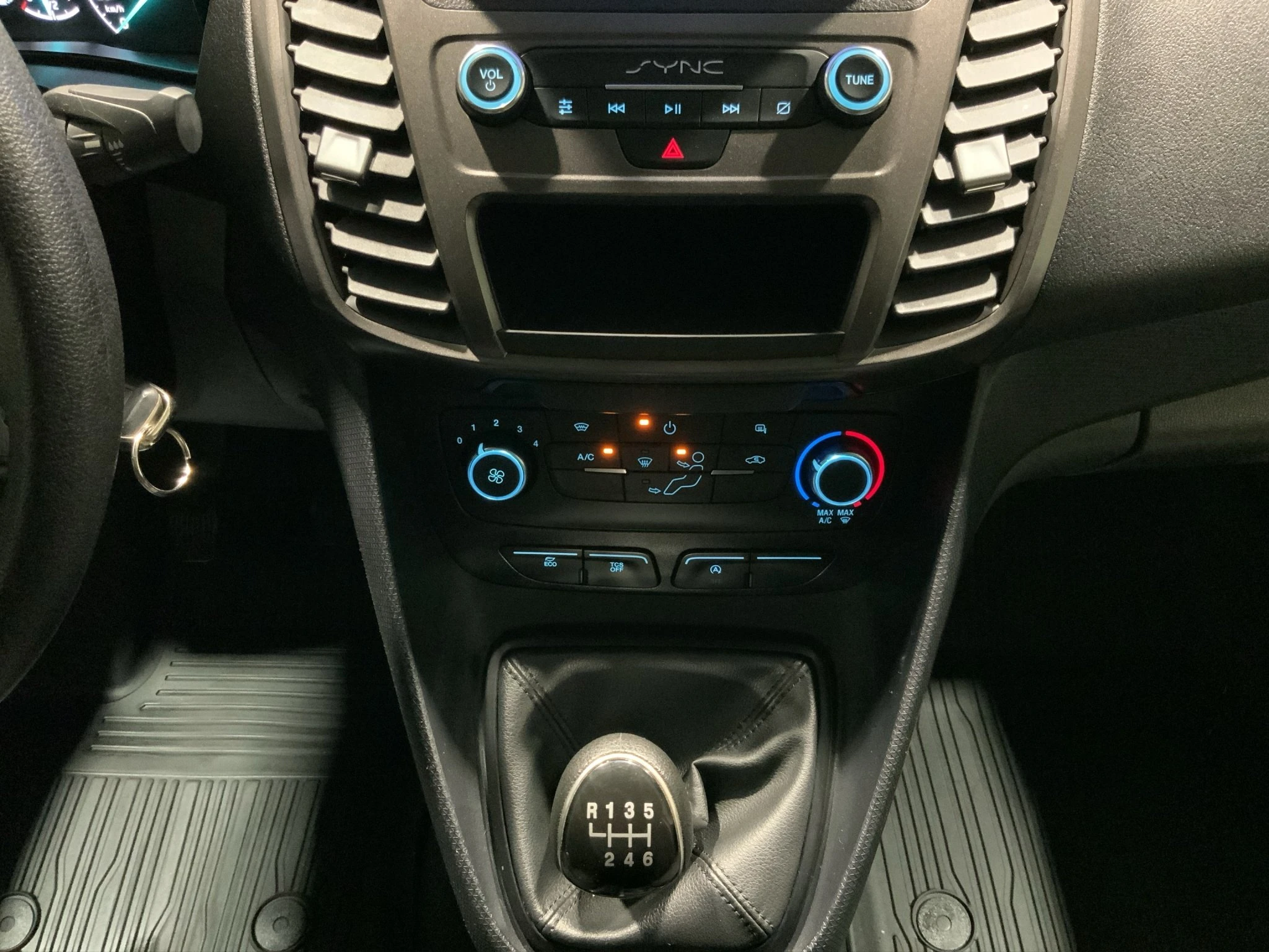 Ford-Transit Connect-image-12