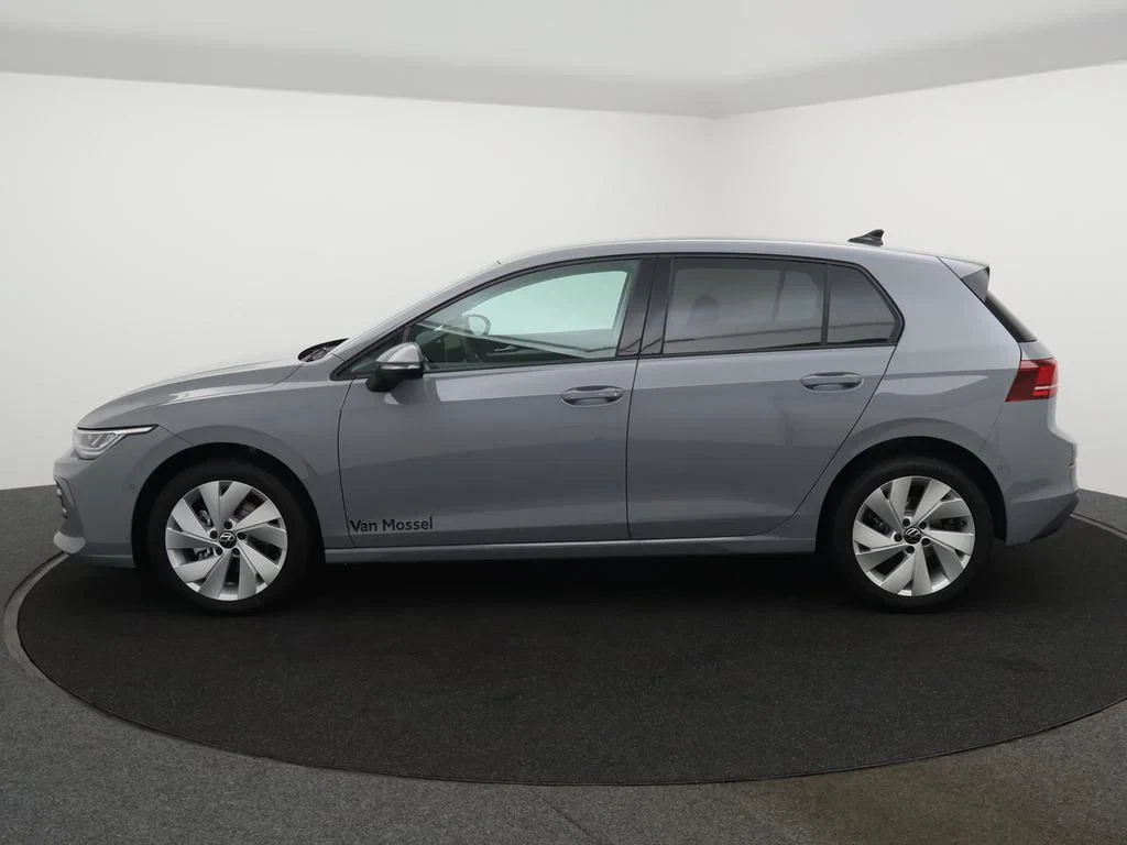 Volkswagen-Golf-image-22