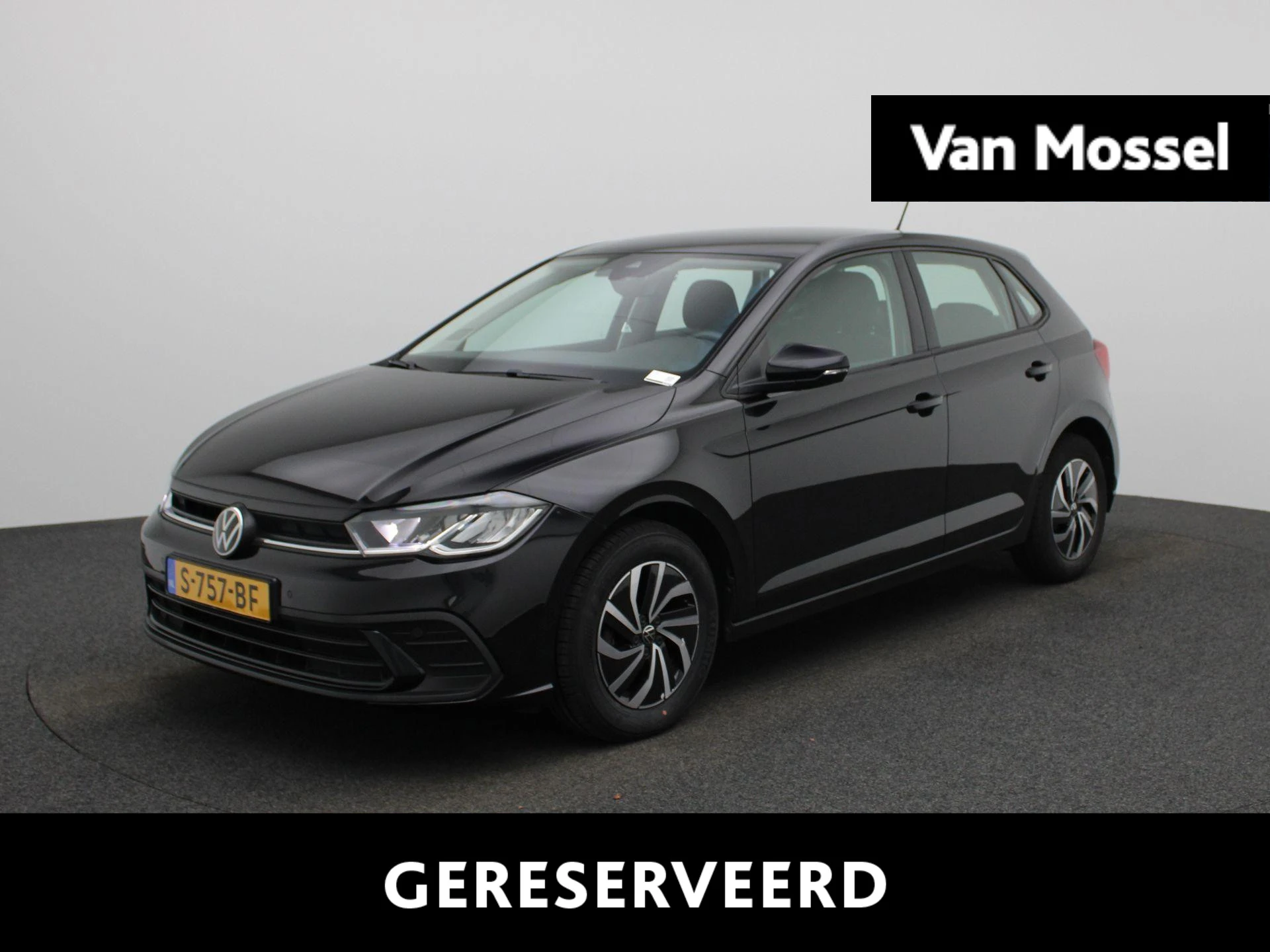 Volkswagen-Polo-image-0