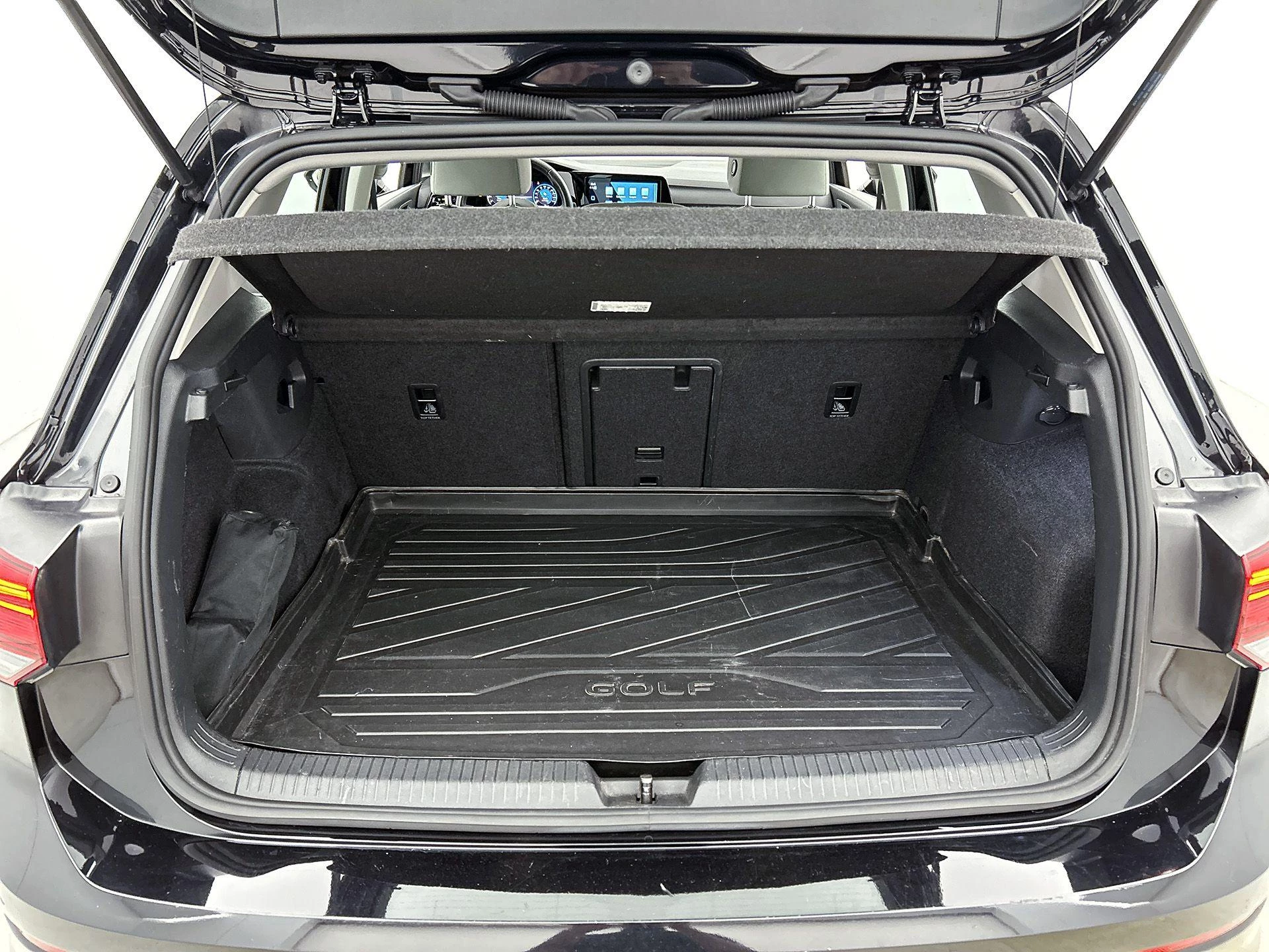 Volkswagen Golf 1.0 TSI Life Business