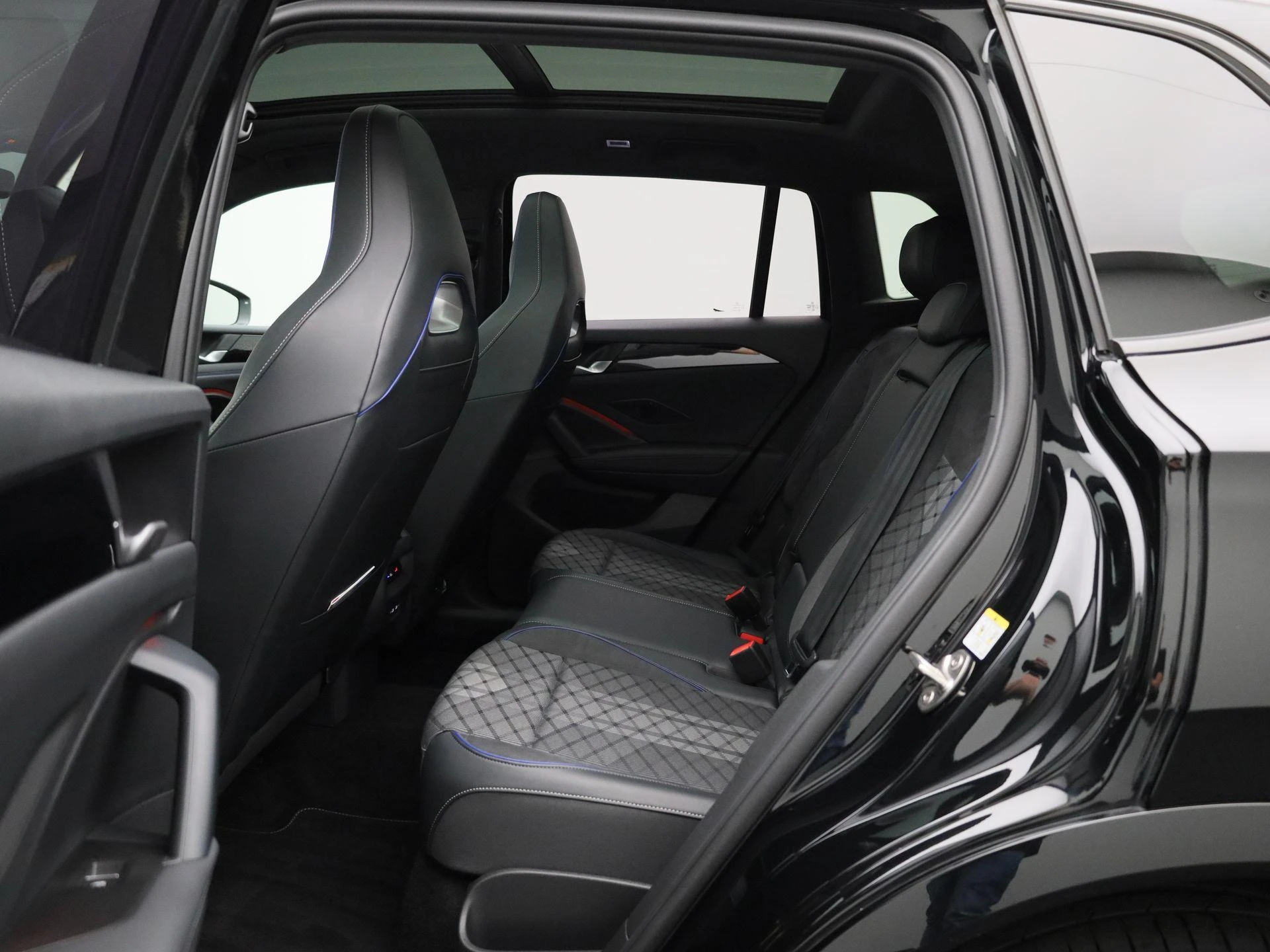 Volkswagen Tiguan 1.5 eHybrid R-Line Edition 204 PK|