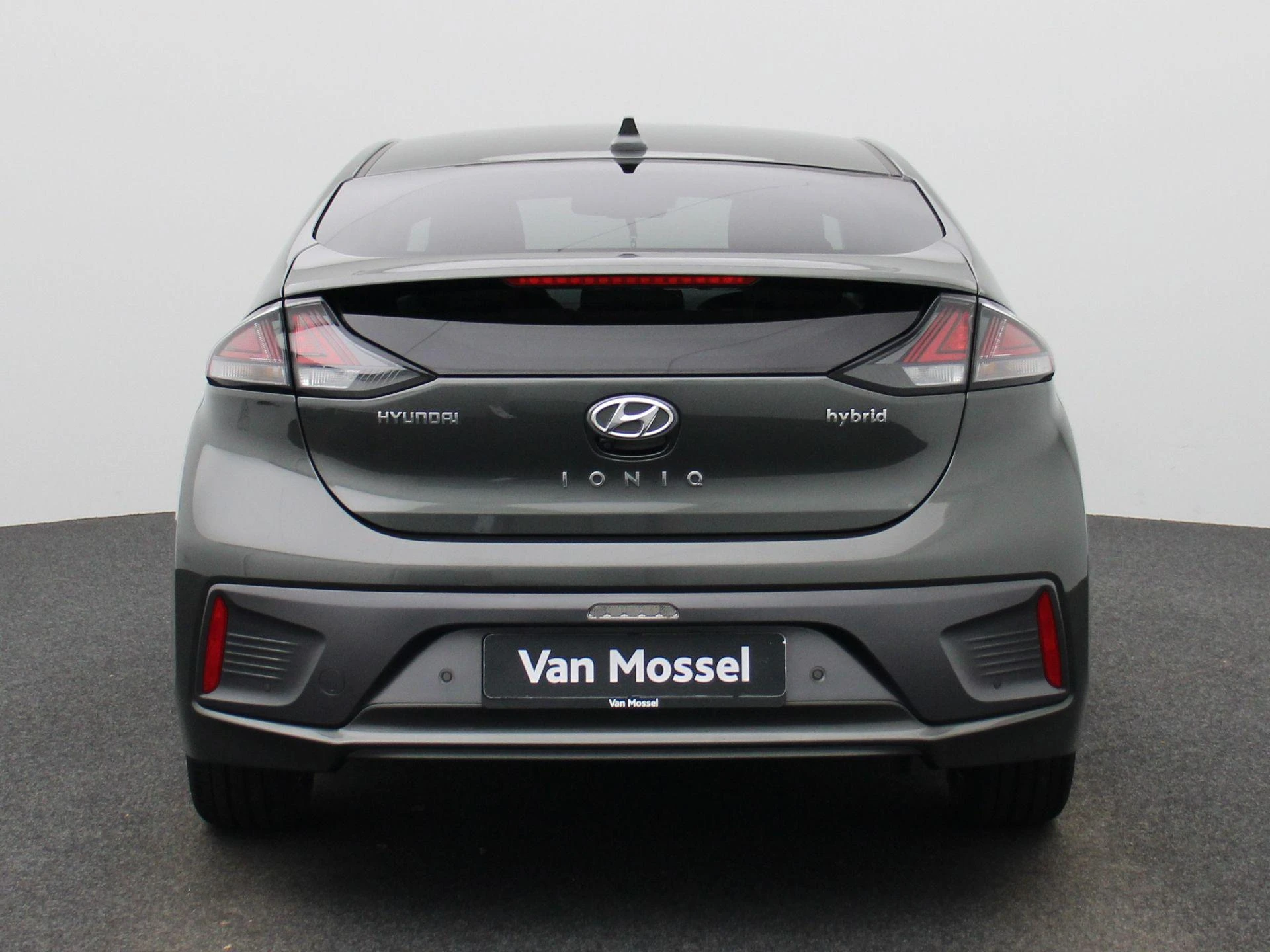 Hyundai-IONIQ-image-4