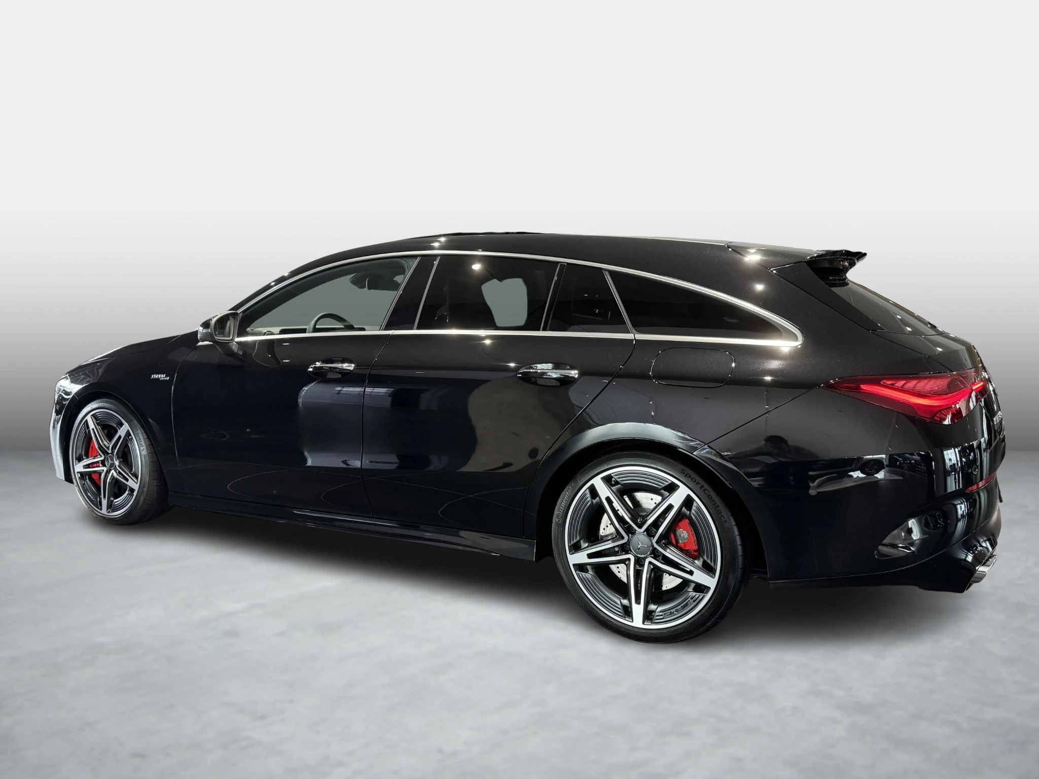 Mercedes-Benz-CLA-image-4