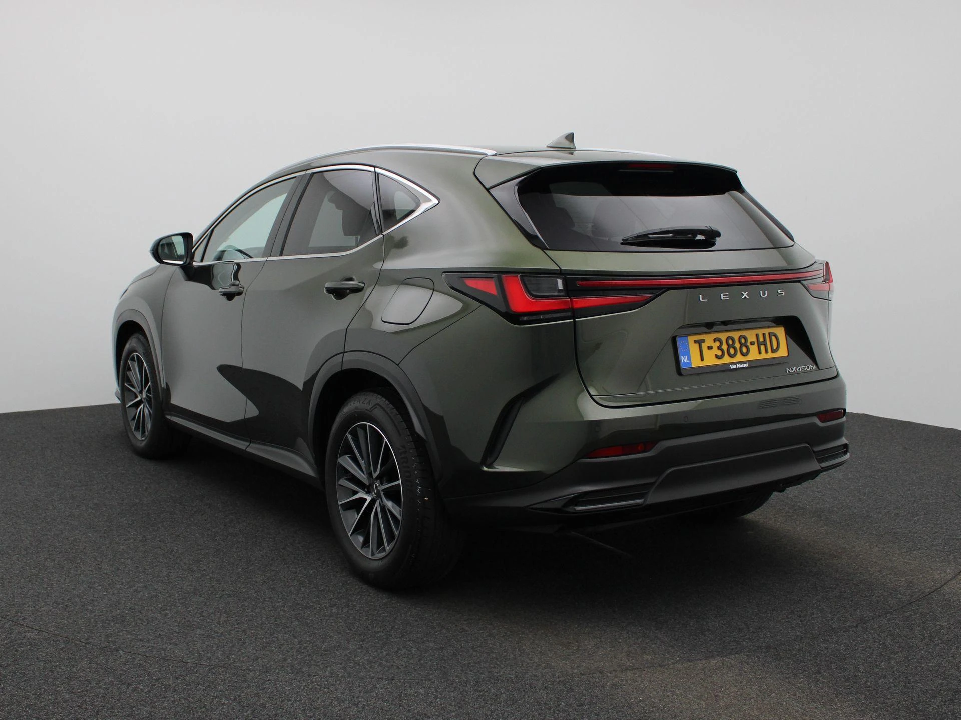 Lexus-NX-image-1