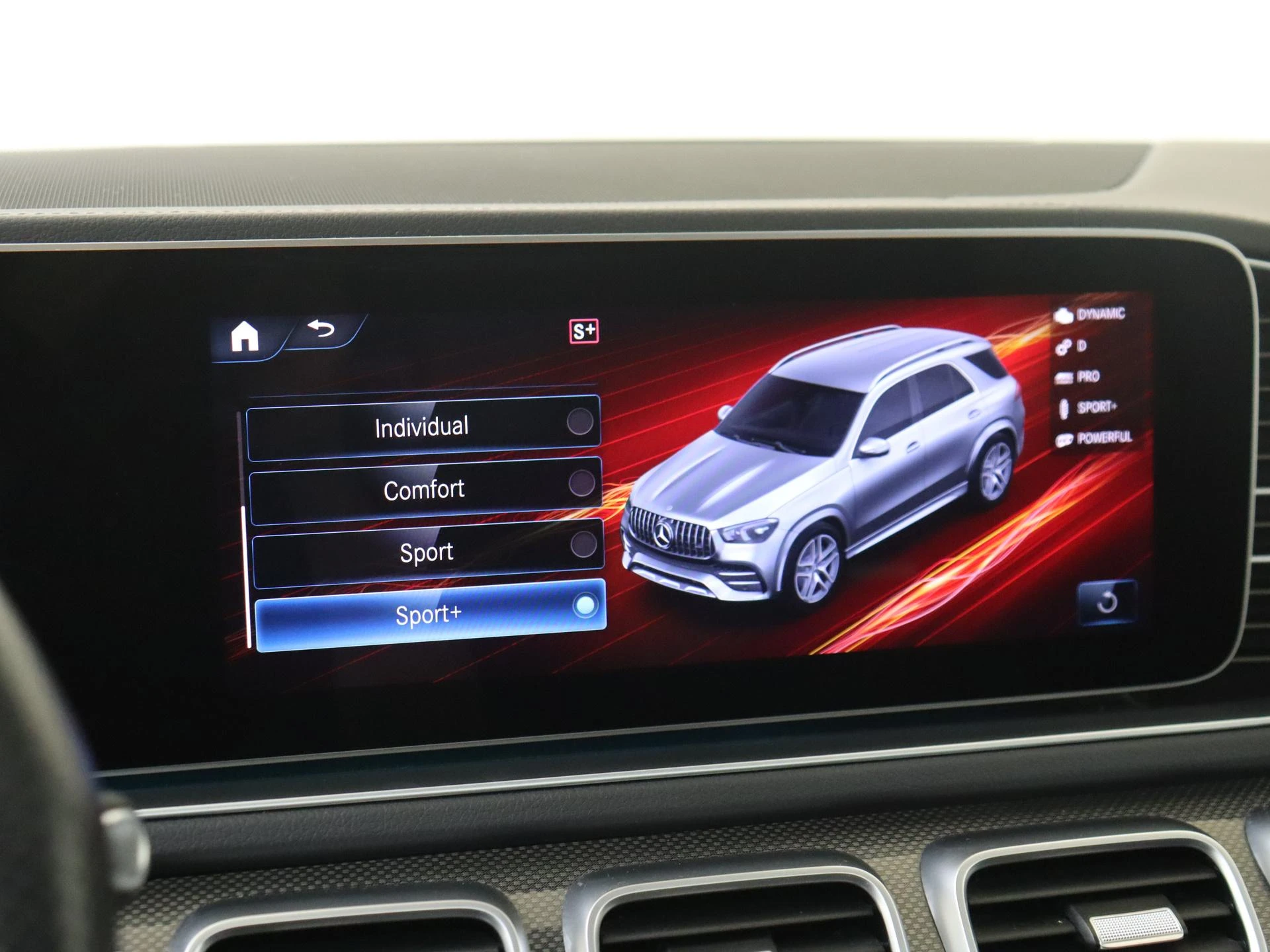 Mercedes-Benz-GLE-image-23