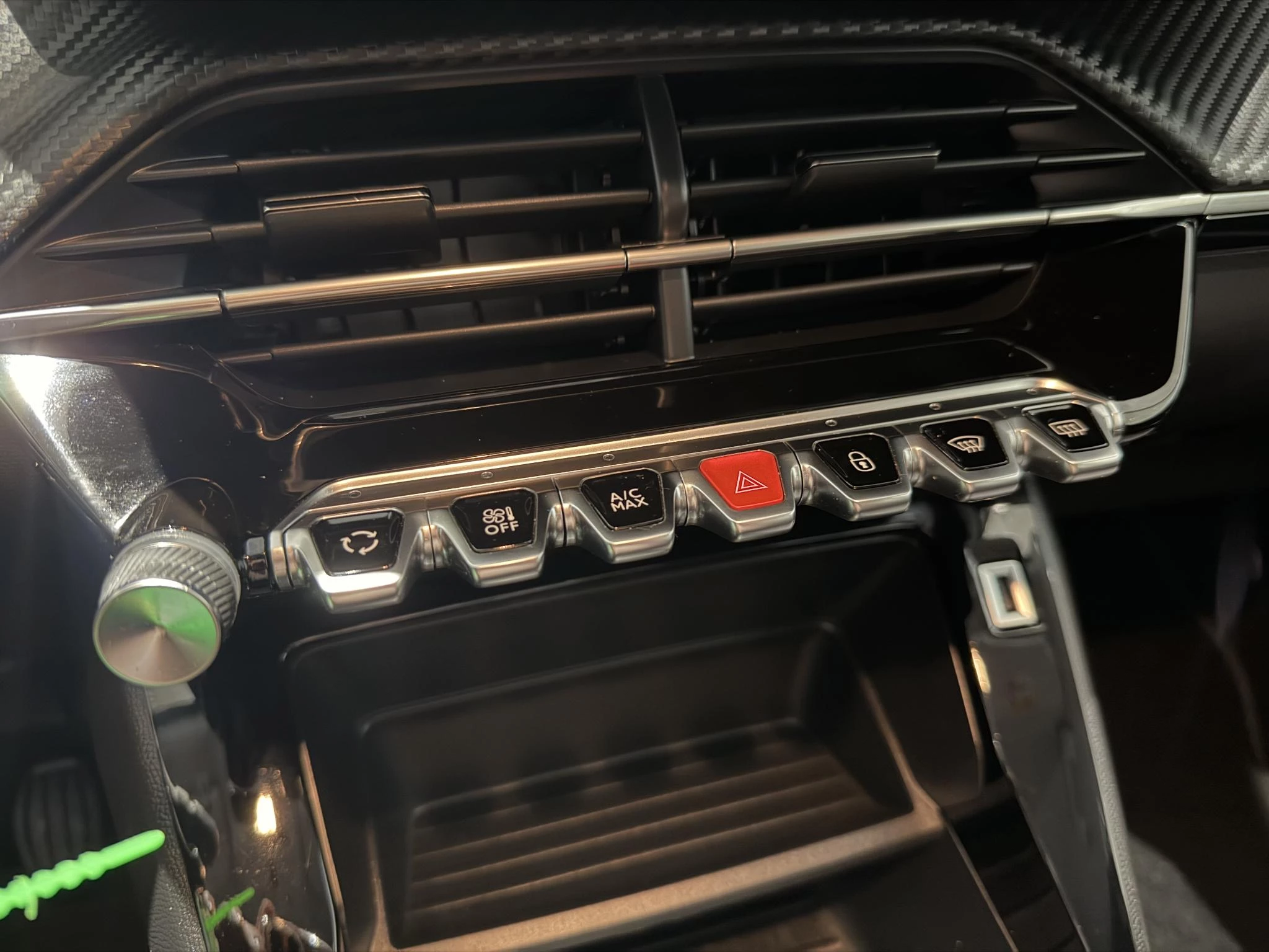 Peugeot-2008-image-16