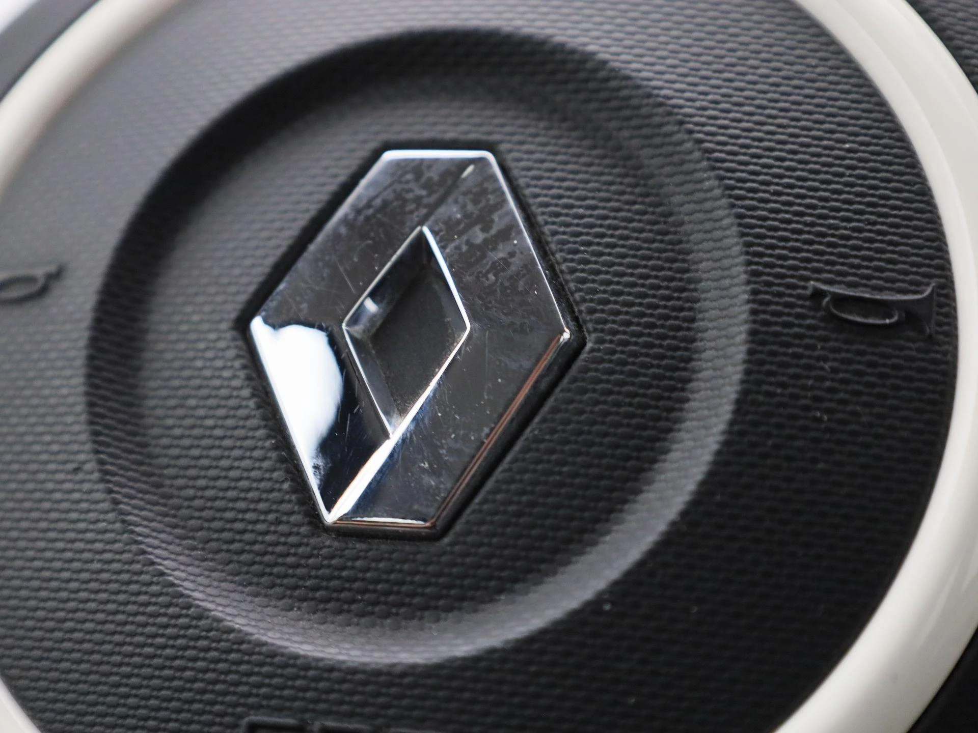 Renault-Twingo-image-24