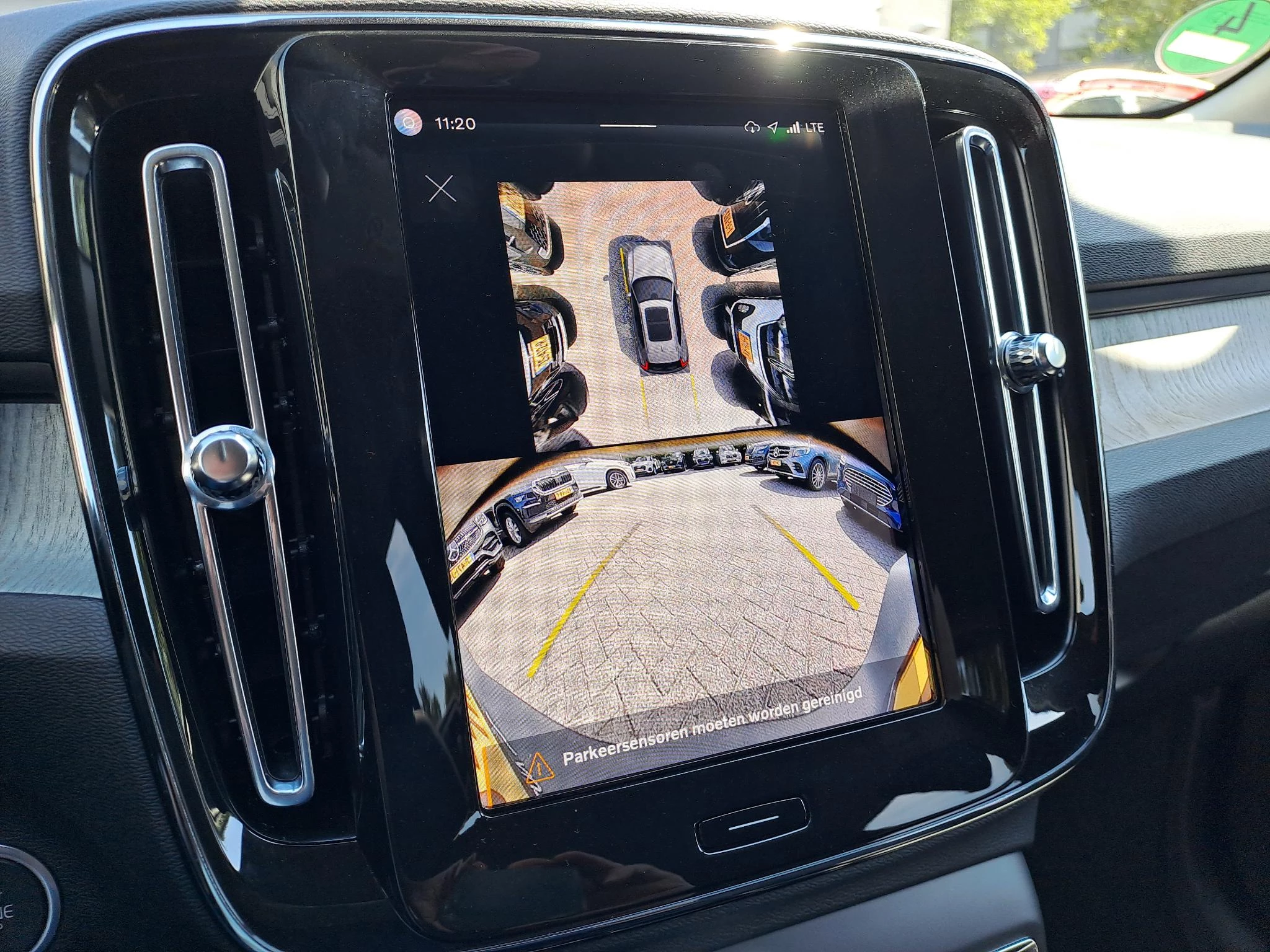 Volvo XC40 2.0 B4 Plus Dark
