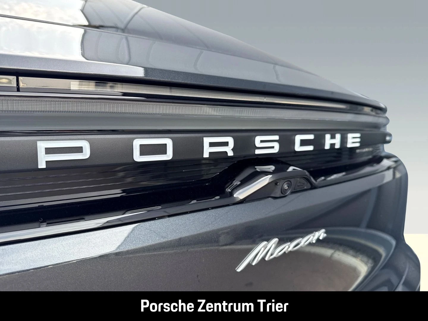 Porsche-Macan-image-12