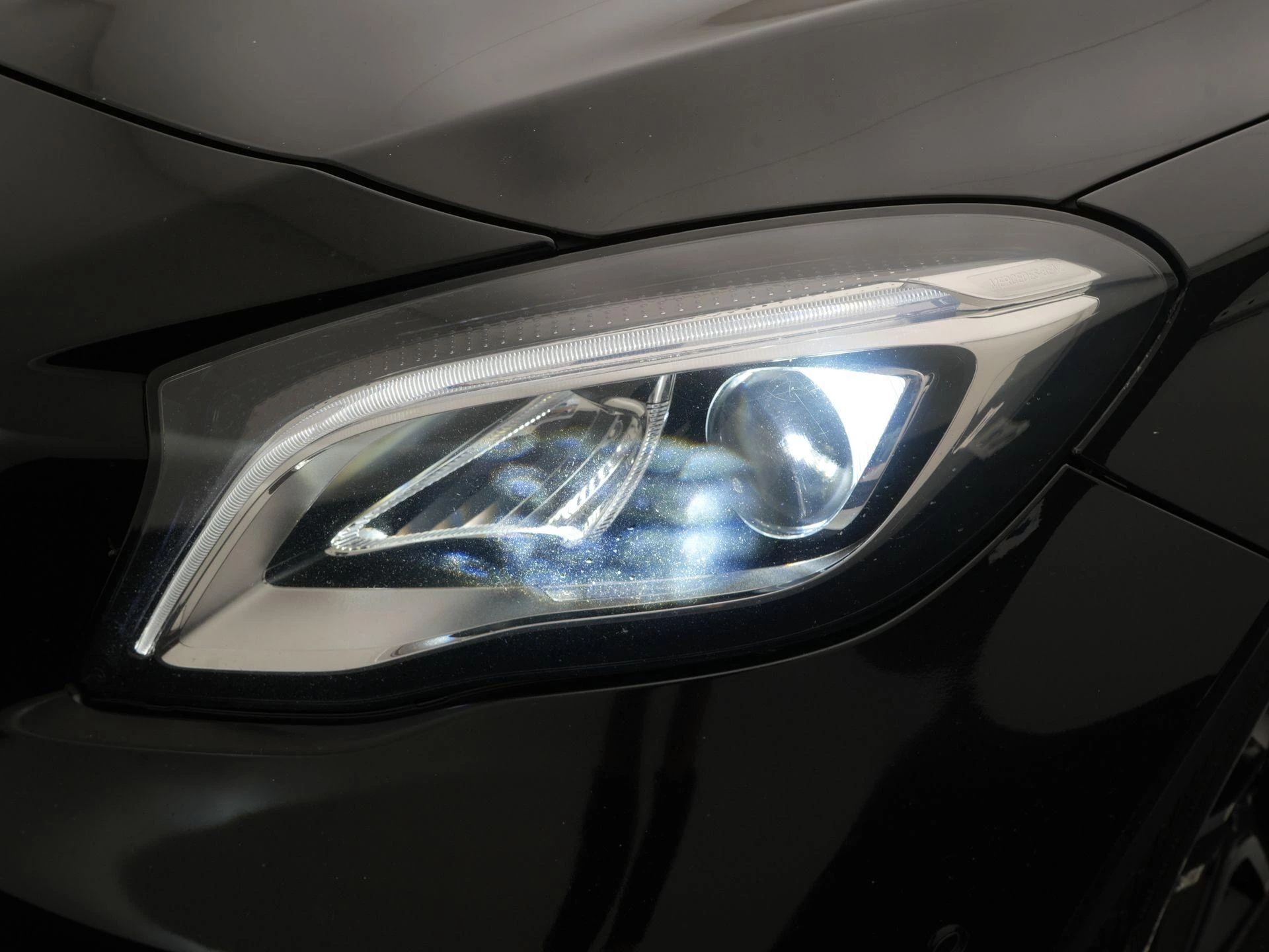 Mercedes-Benz GLA 180 Premium Plus