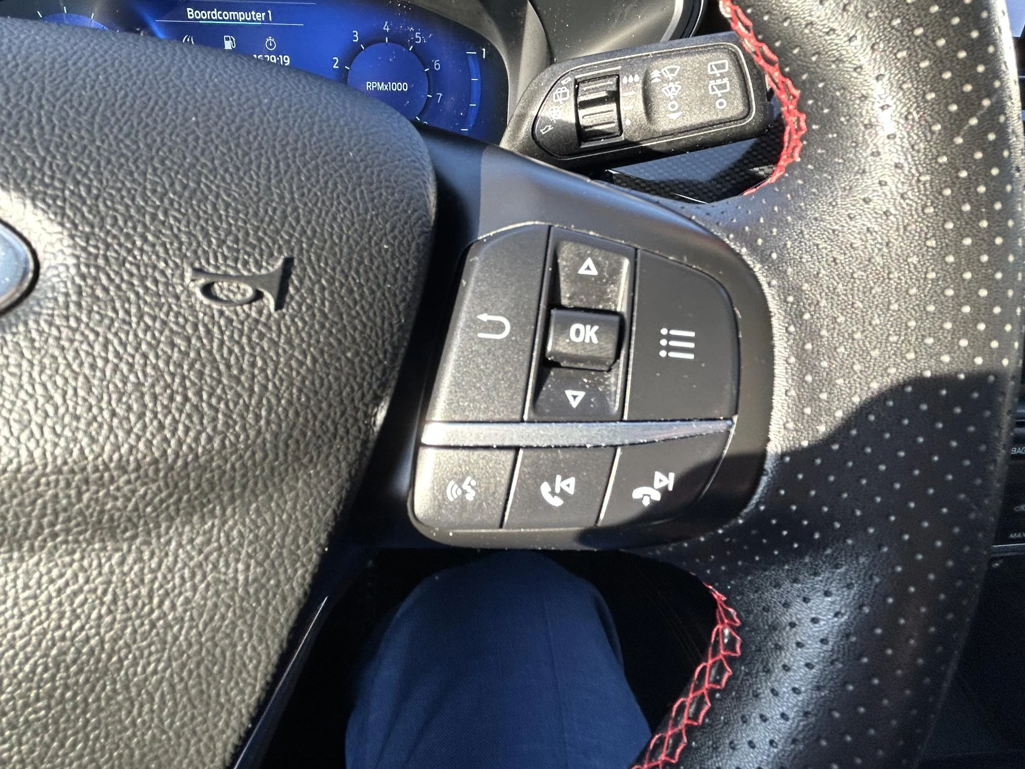 Ford-Kuga-image-14