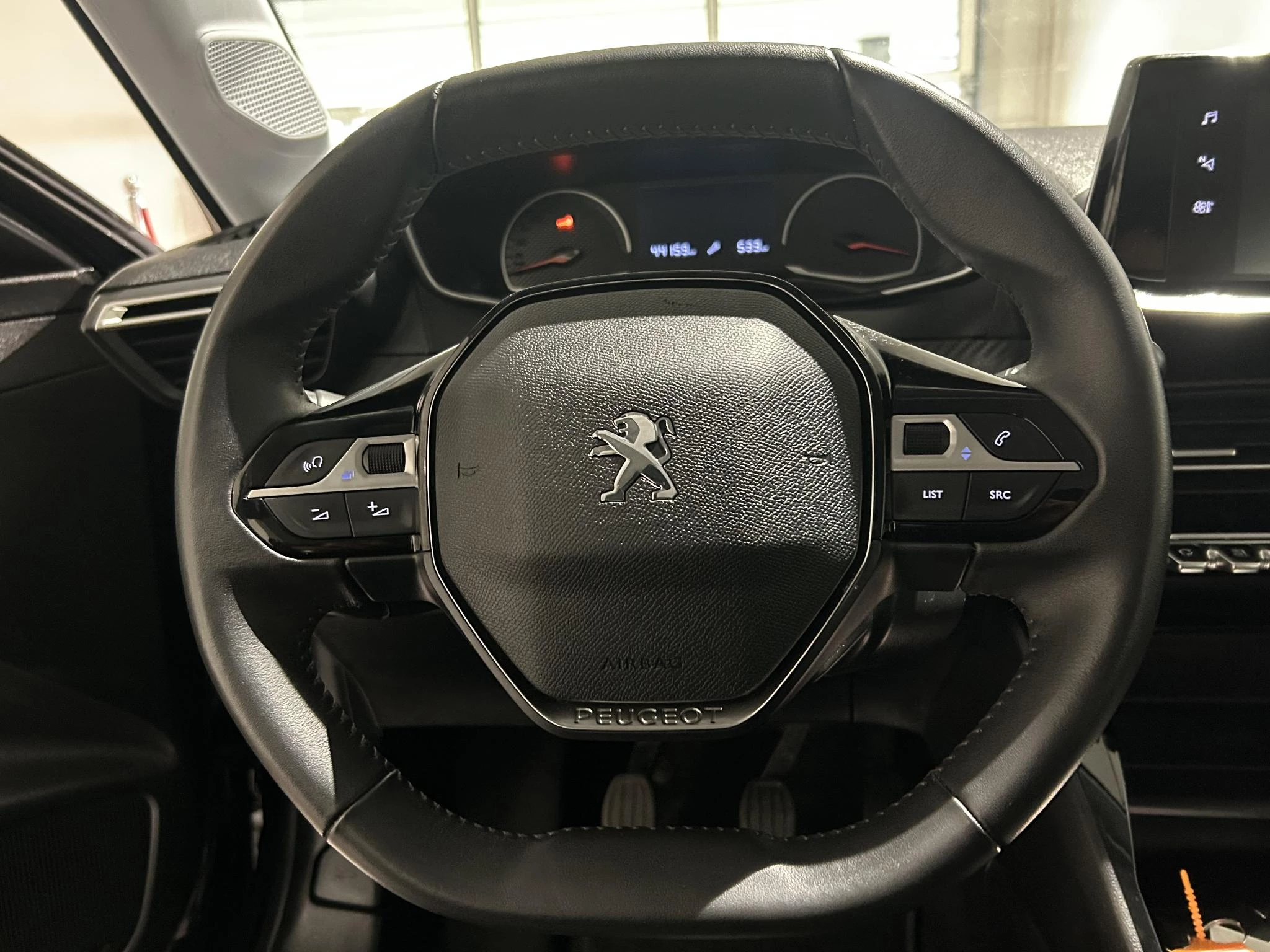 Peugeot-208-image-5